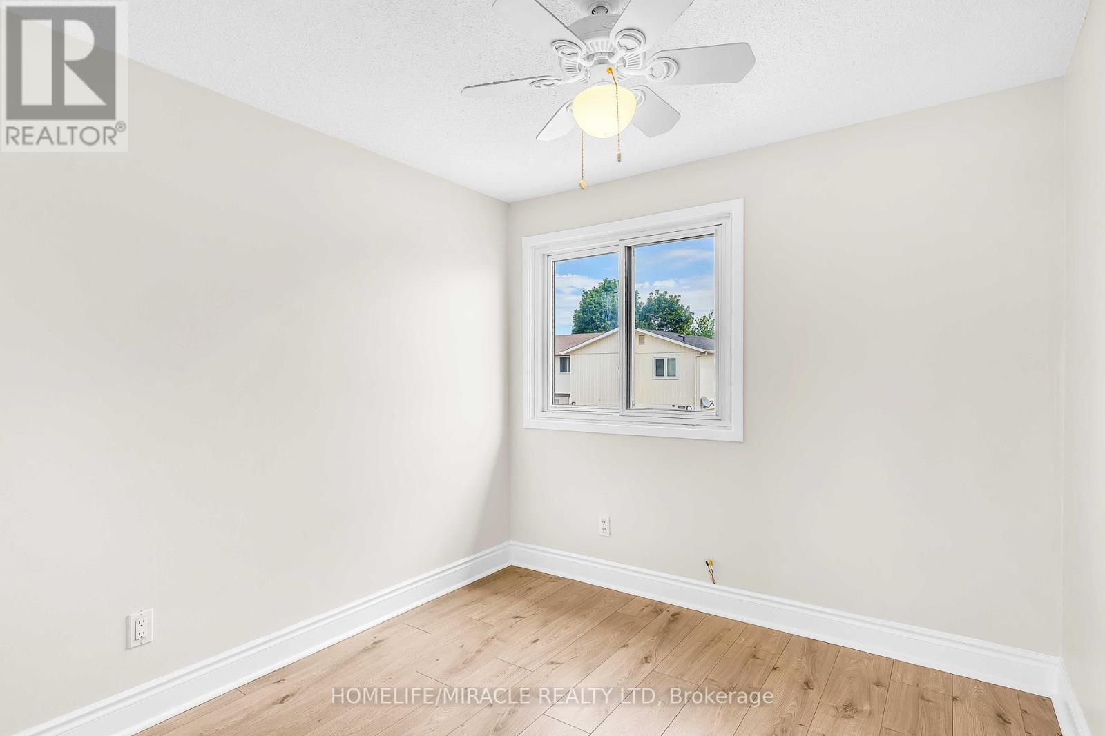 14 Greenbush Court, Brampton, Ontario  L6S 2K2 - Photo 25 - W12289358