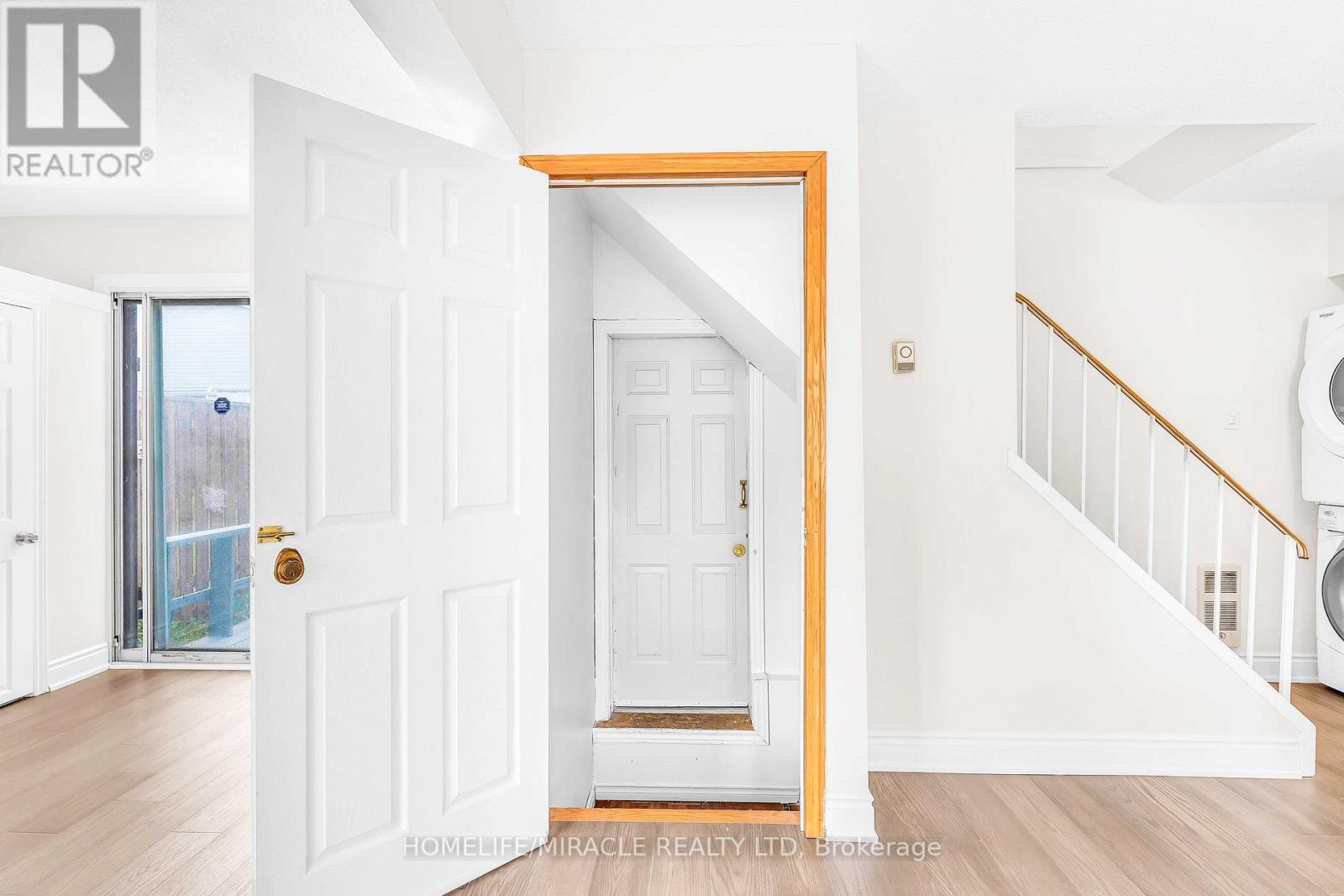 14 Greenbush Court, Brampton, Ontario  L6S 2K2 - Photo 31 - W12289358