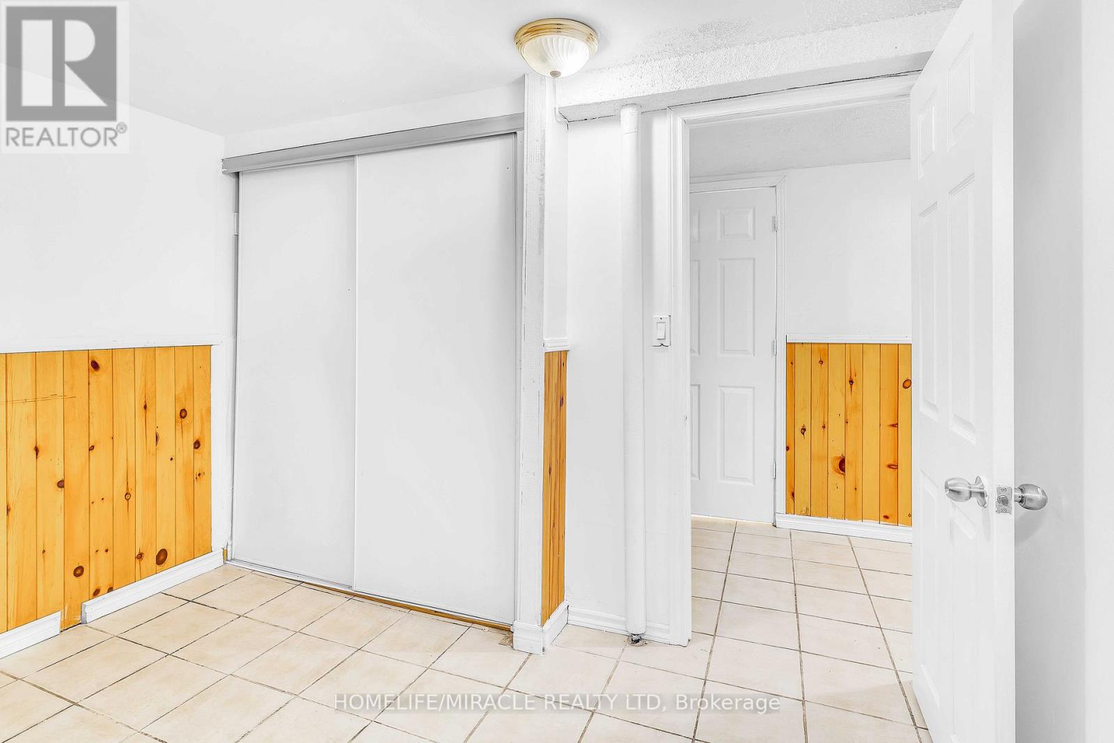 14 Greenbush Court, Brampton, Ontario  L6S 2K2 - Photo 38 - W12289358