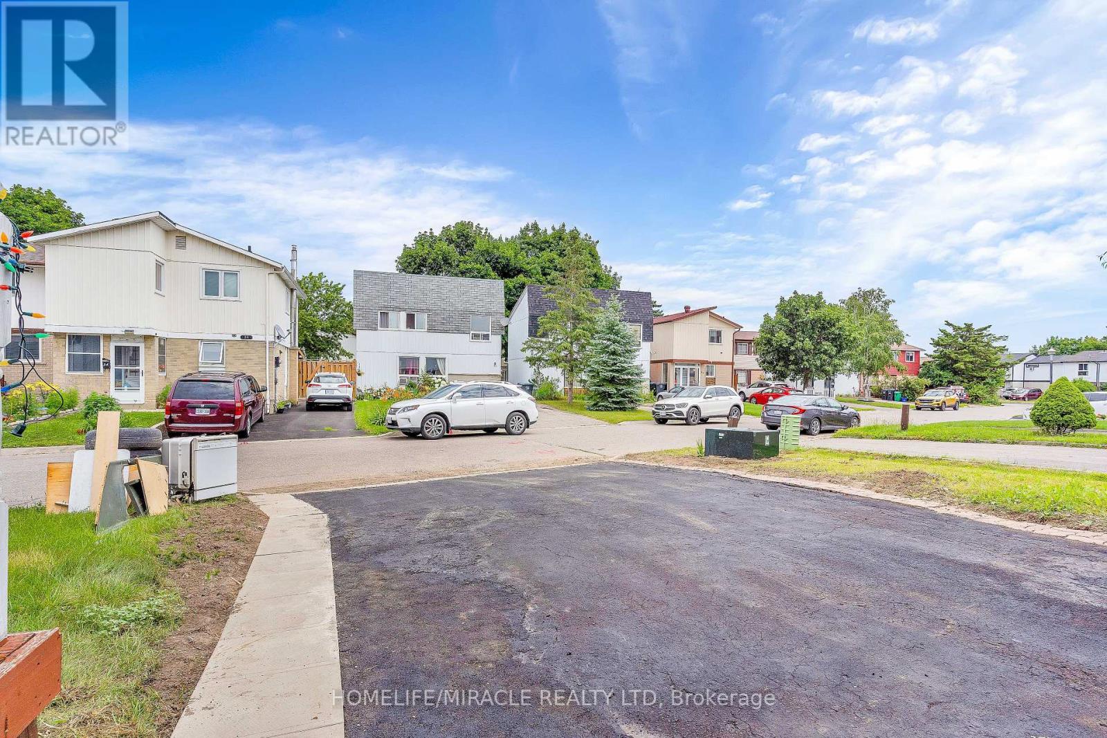 14 Greenbush Court, Brampton, Ontario  L6S 2K2 - Photo 48 - W12289358