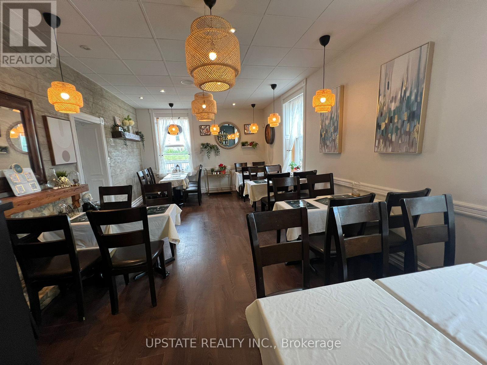 115 Main Street S, Halton Hills, Ontario  L7G 3H5 - Photo 6 - W12289412