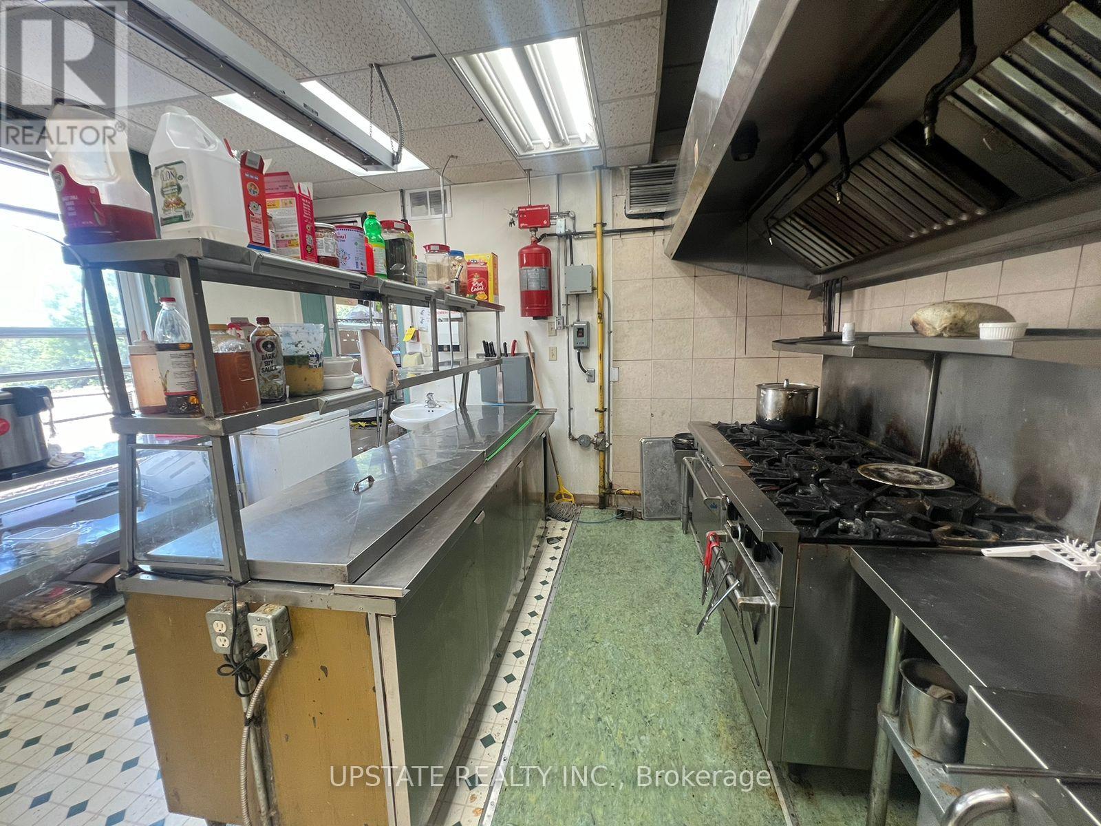 115 Main Street S, Halton Hills, Ontario  L7G 3H5 - Photo 9 - W12289412