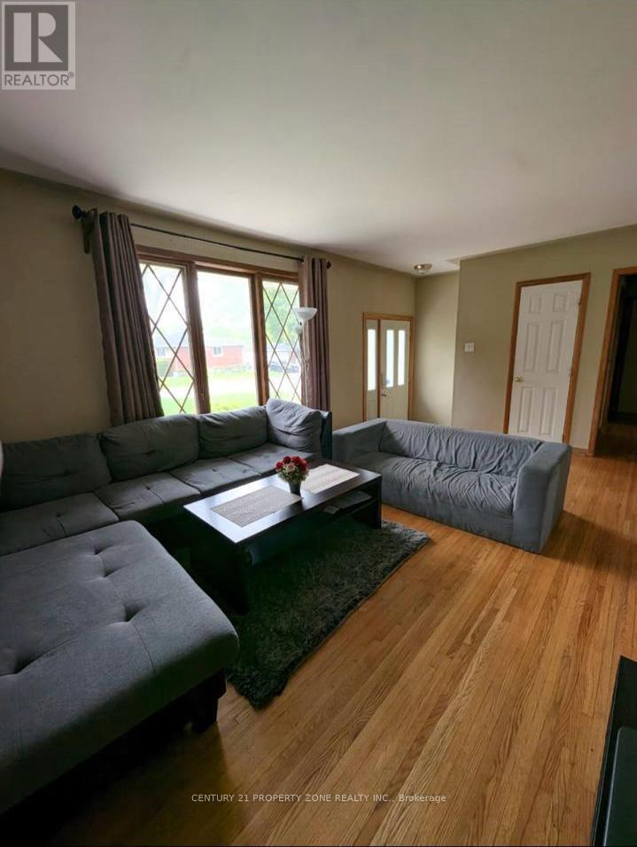 1192 Kaladar Drive, London East, Ontario  N5V 2R5 - Photo 5 - X12289321