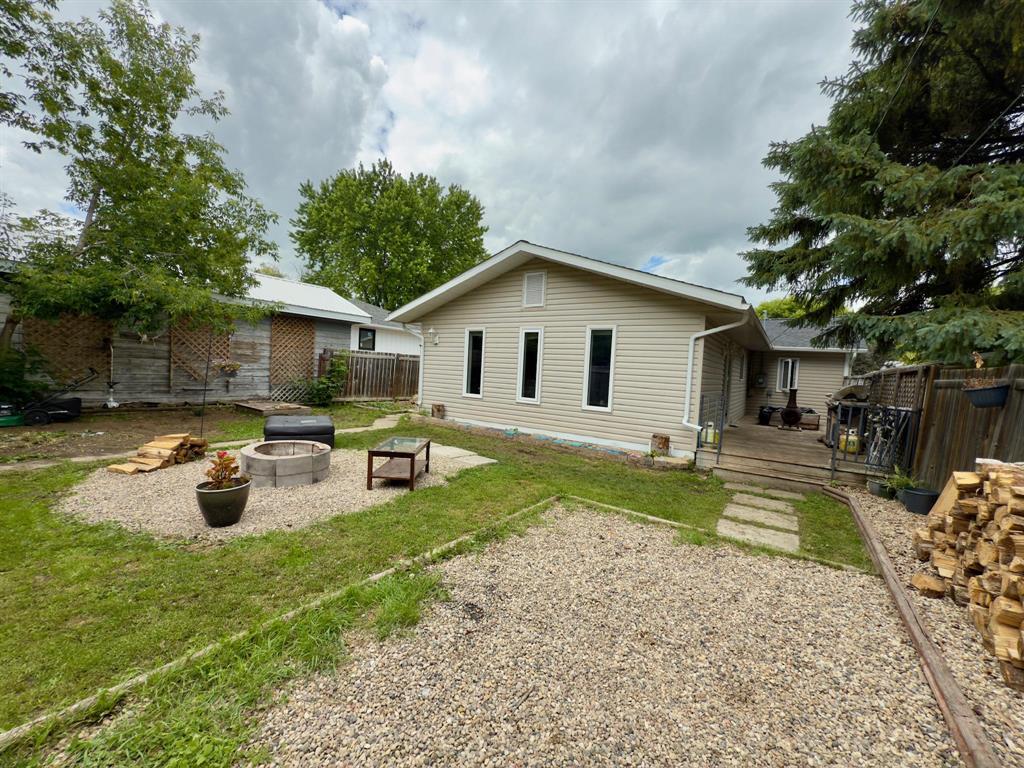 301 4th Avenue, Swan River, Manitoba  R0L 1Z0 - Photo 1 - 202518040