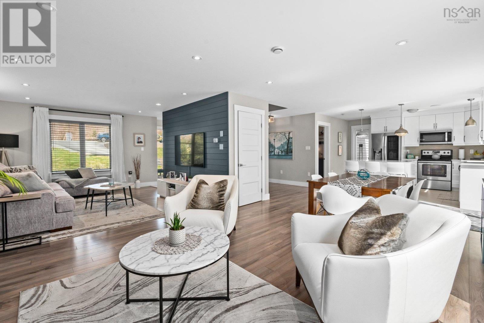 Property at 10 Midnight Run image 3