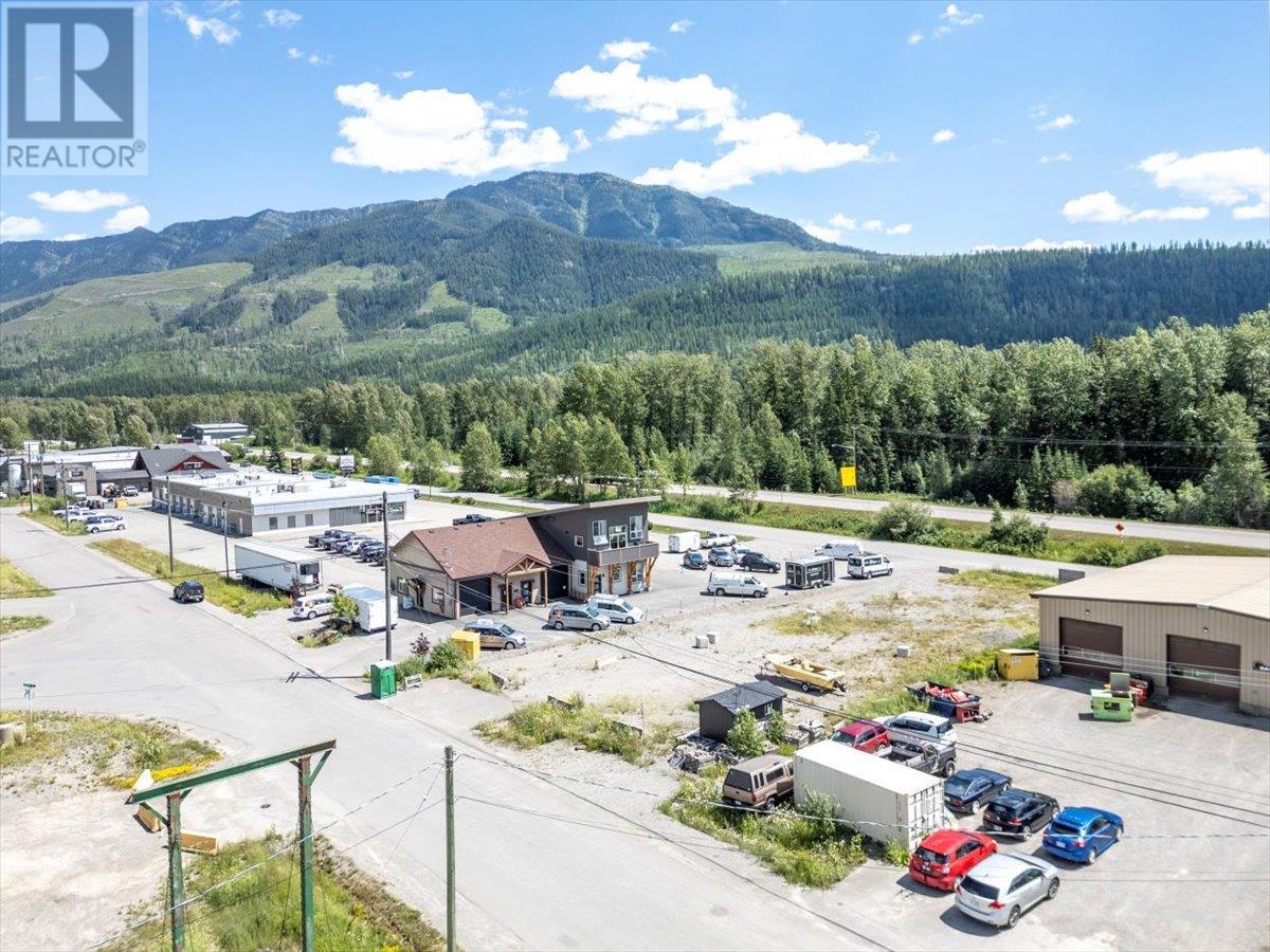 10 Manitou Road, Fernie, British Columbia  V0B 1M0 - Photo 14 - 10356315