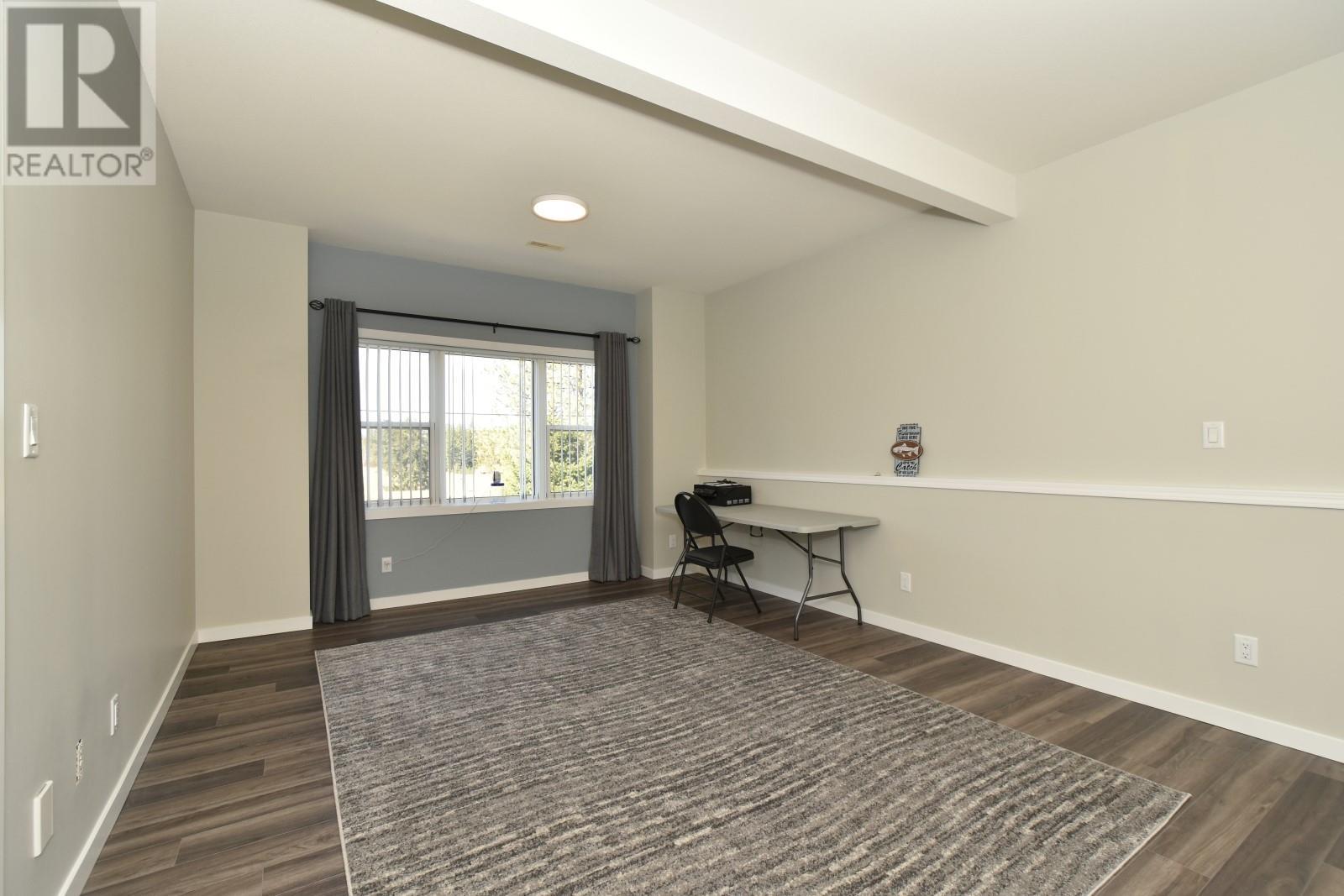 Property at 2175 Lakeview Drive image 5