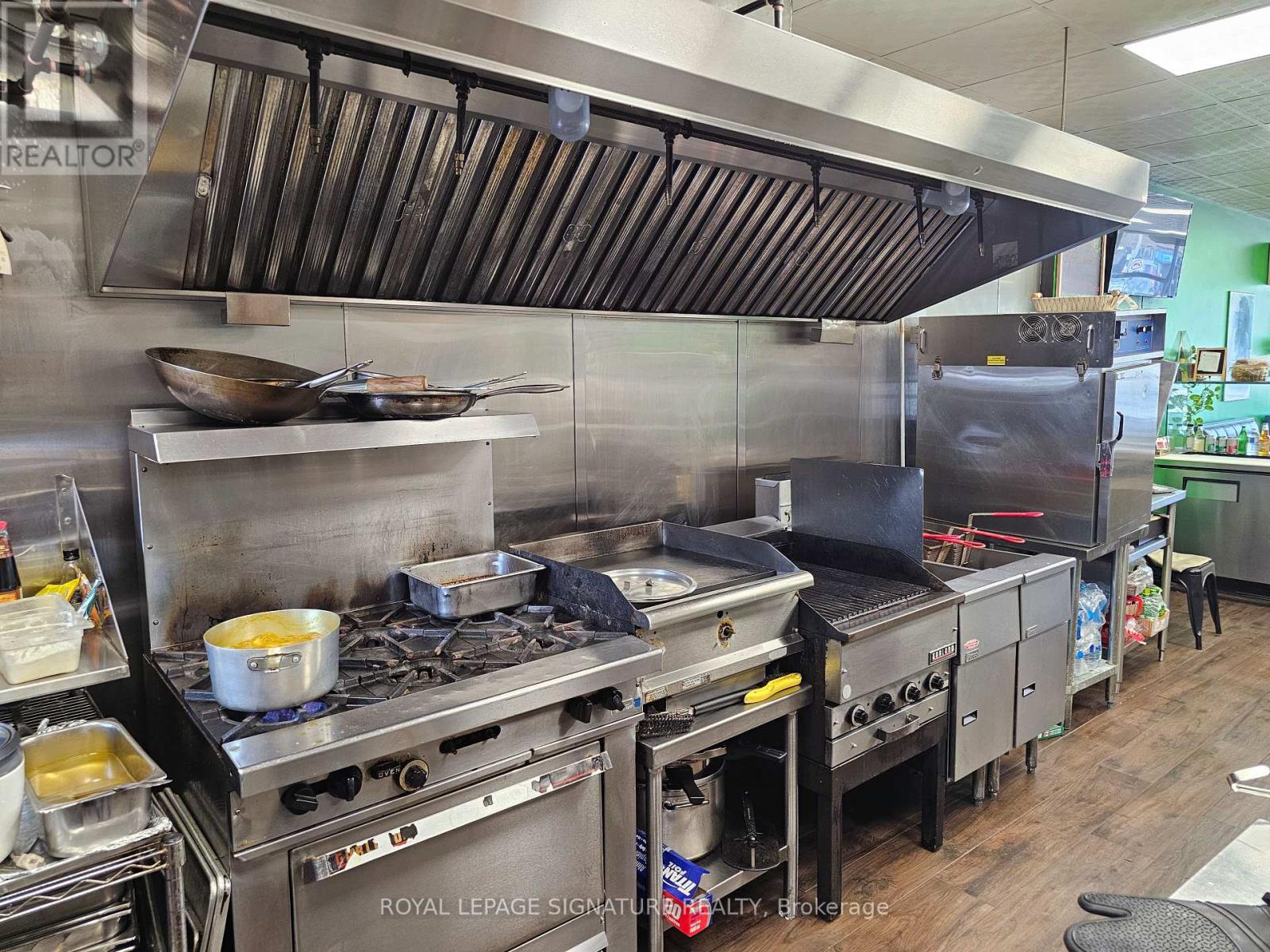 1299 Danforth Avenue, Toronto (Greenwood-Coxwell), Ontario  M4J 1M8 - Photo 10 - E12289427