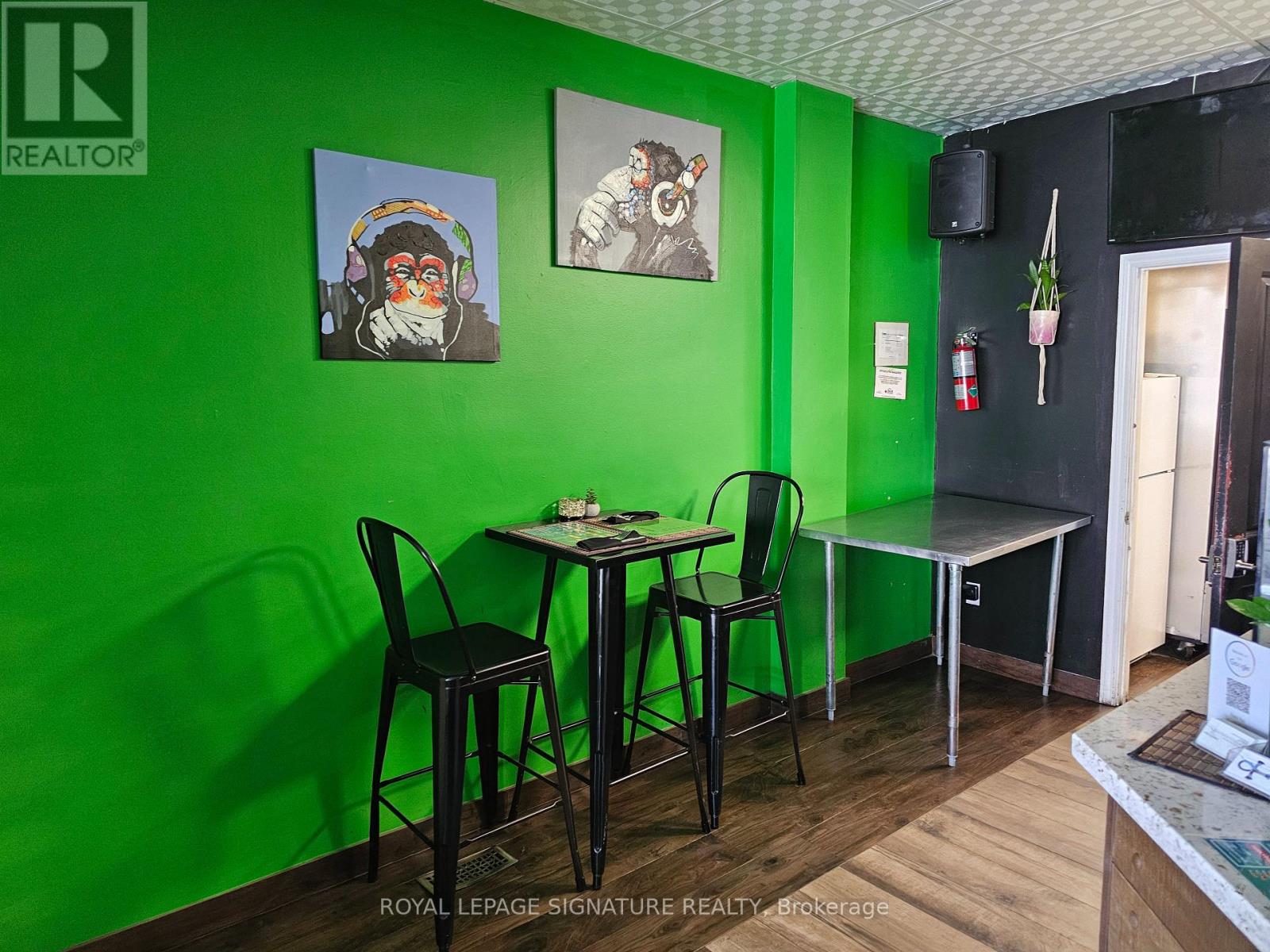 1299 Danforth Avenue, Toronto (Greenwood-Coxwell), Ontario  M4J 1M8 - Photo 8 - E12289427