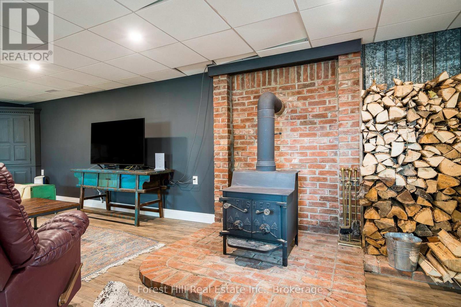 587317 9th Side Road, Blue Mountains, Ontario  N0H 1J0 - Photo 18 - X12289573