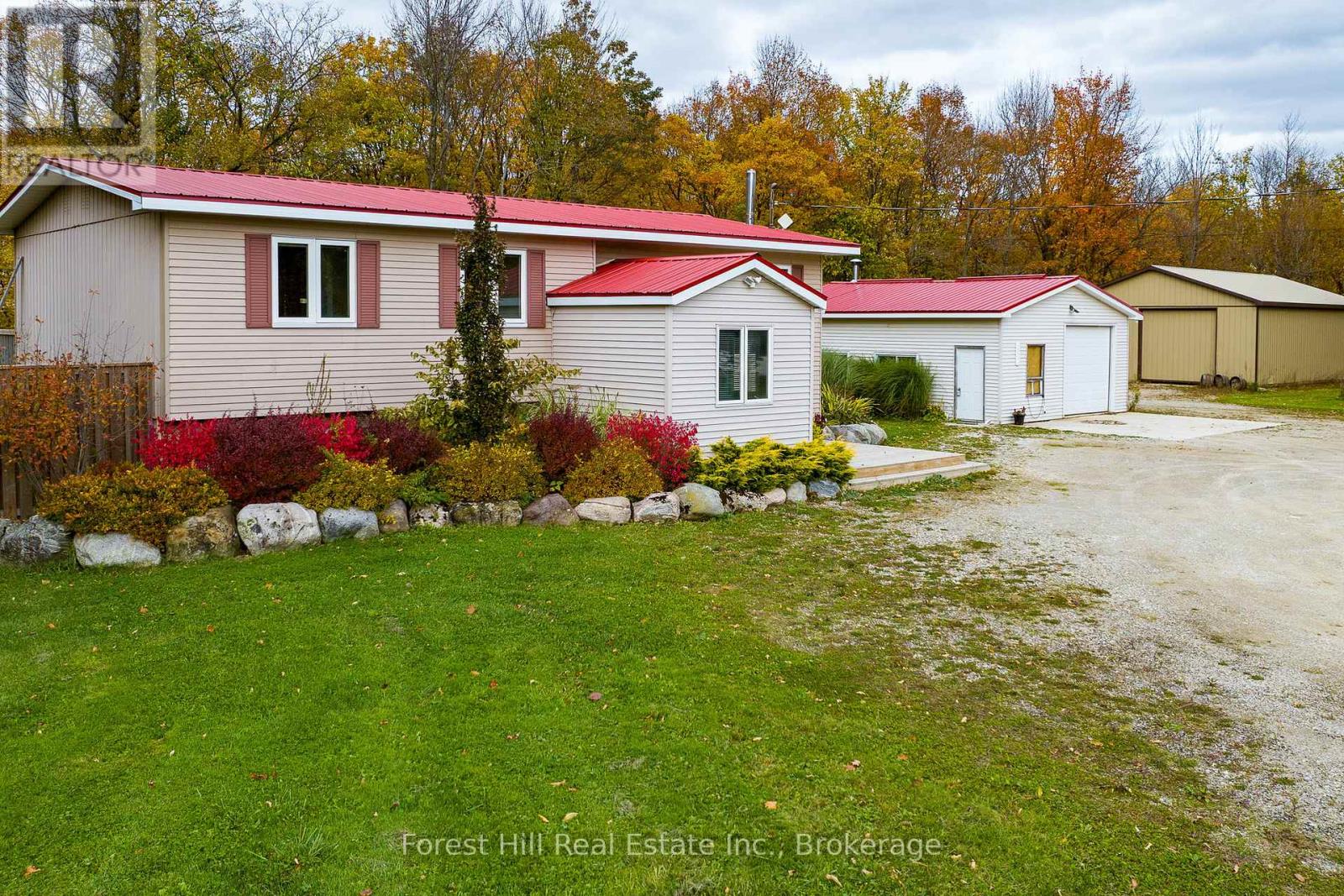 587317 9th Side Road, Blue Mountains, Ontario  N0H 1J0 - Photo 24 - X12289573