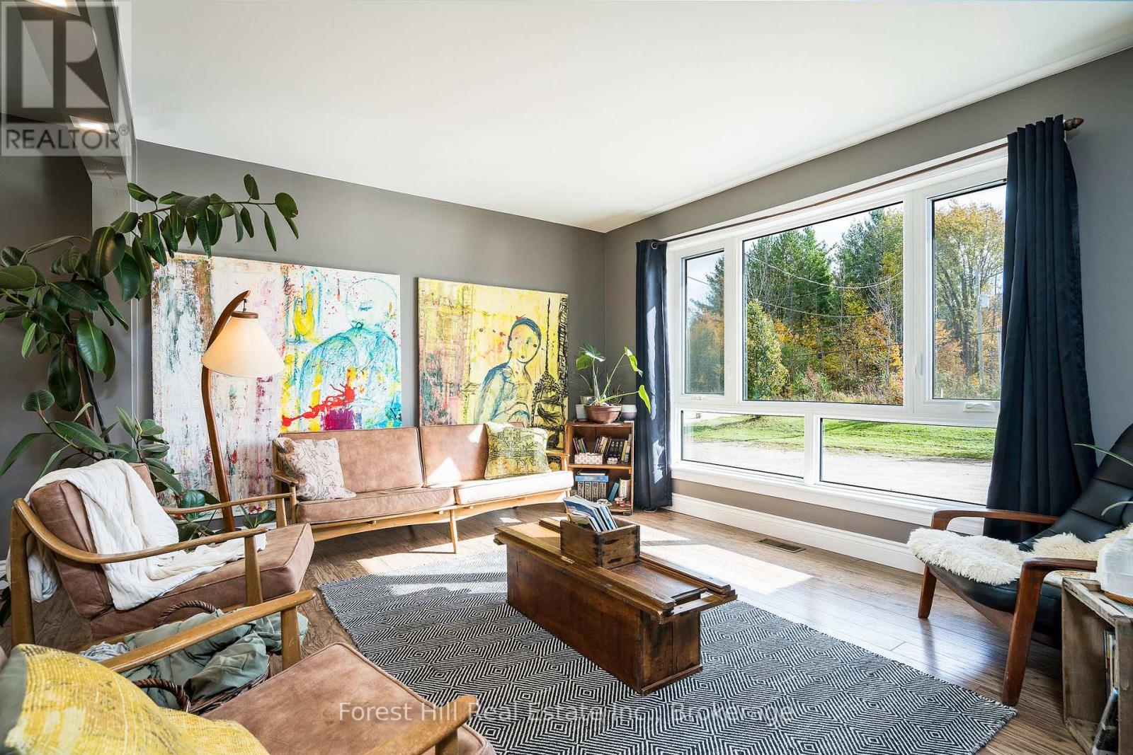 587317 9th Side Road, Blue Mountains, Ontario  N0H 1J0 - Photo 6 - X12289573