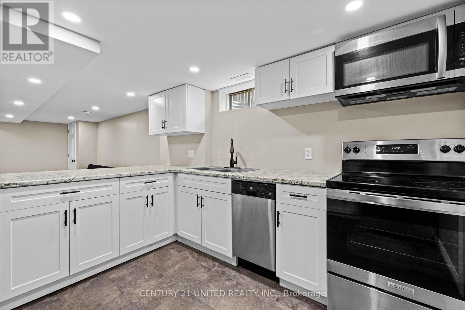 300 Lindan Avenue, Selwyn, Ontario  K9L 1K6 - Photo 14 - X12289545