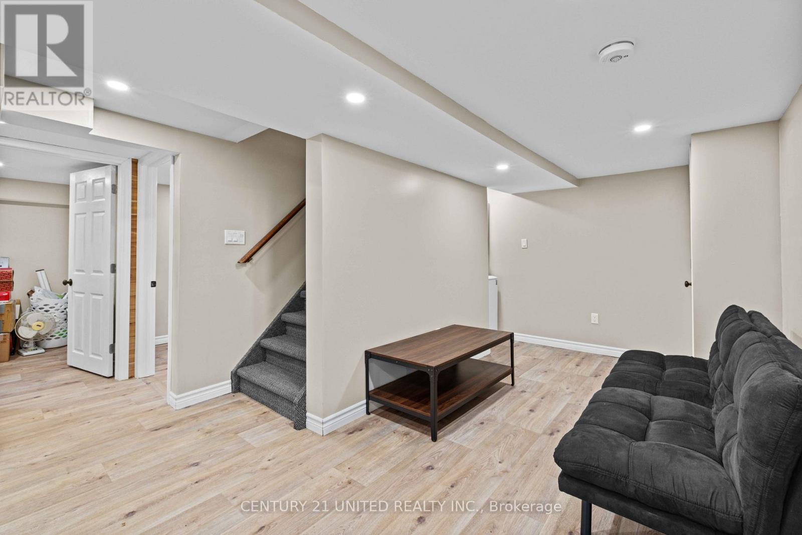 300 Lindan Avenue, Selwyn, Ontario  K9L 1K6 - Photo 18 - X12289545