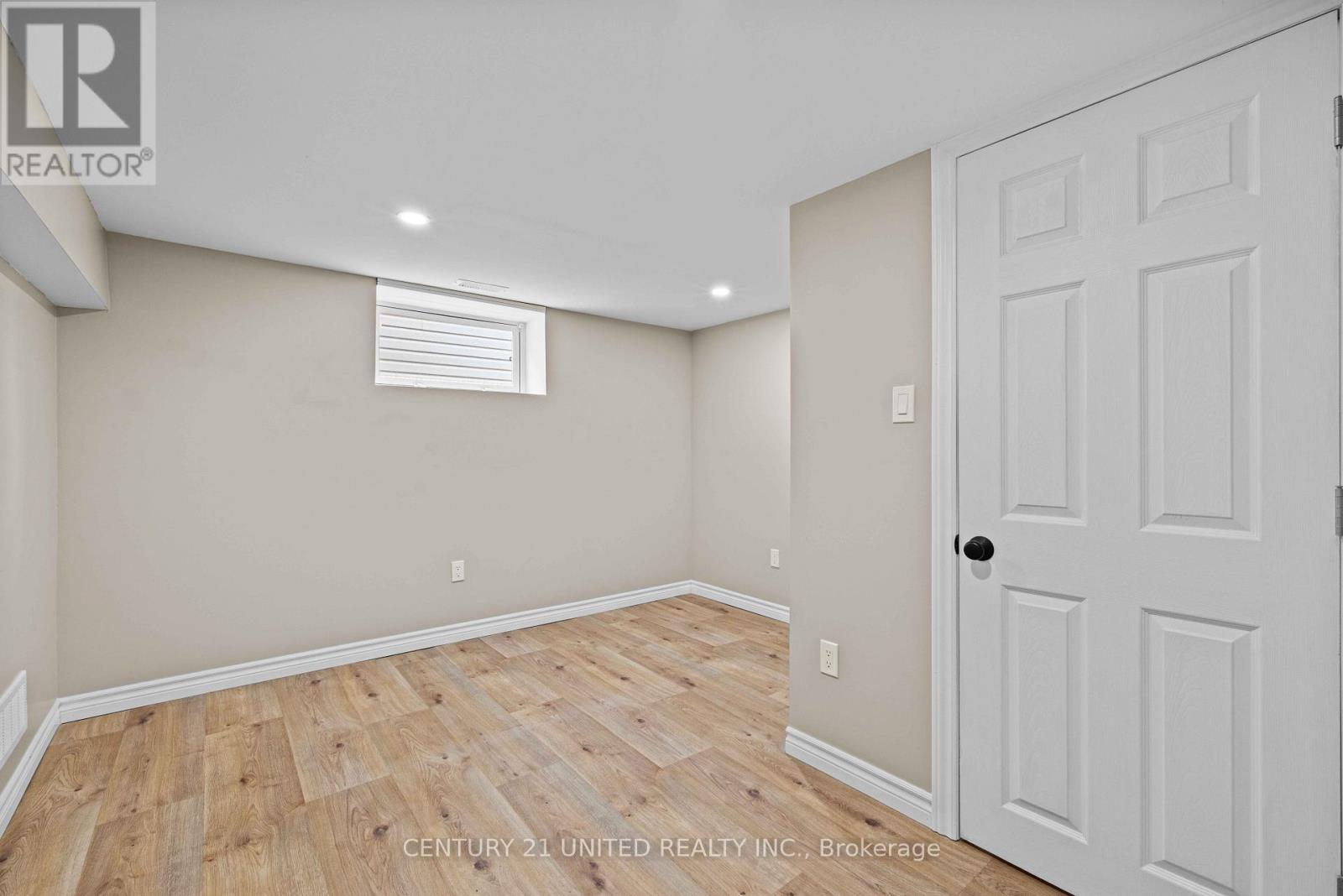 300 Lindan Avenue, Selwyn, Ontario  K9L 1K6 - Photo 23 - X12289545