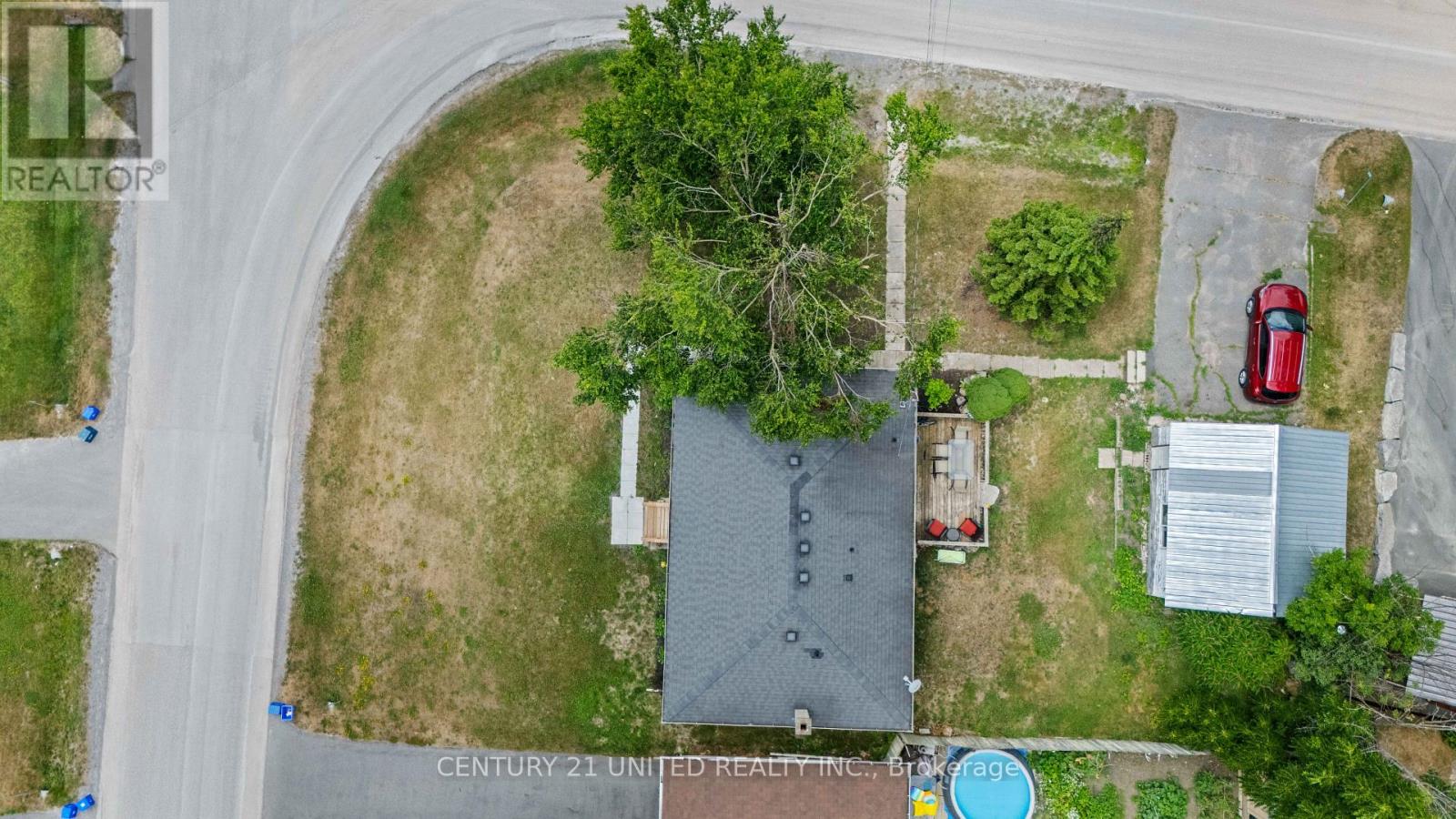 300 Lindan Avenue, Selwyn, Ontario  K9L 1K6 - Photo 3 - X12289545