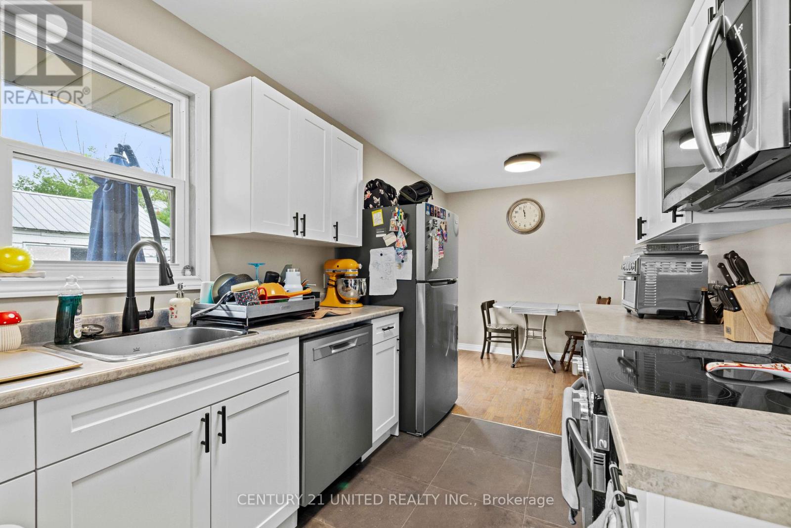 300 Lindan Avenue, Selwyn, Ontario  K9L 1K6 - Photo 7 - X12289545