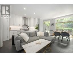 987 RICHARDS STREET, Vancouver, British Columbia