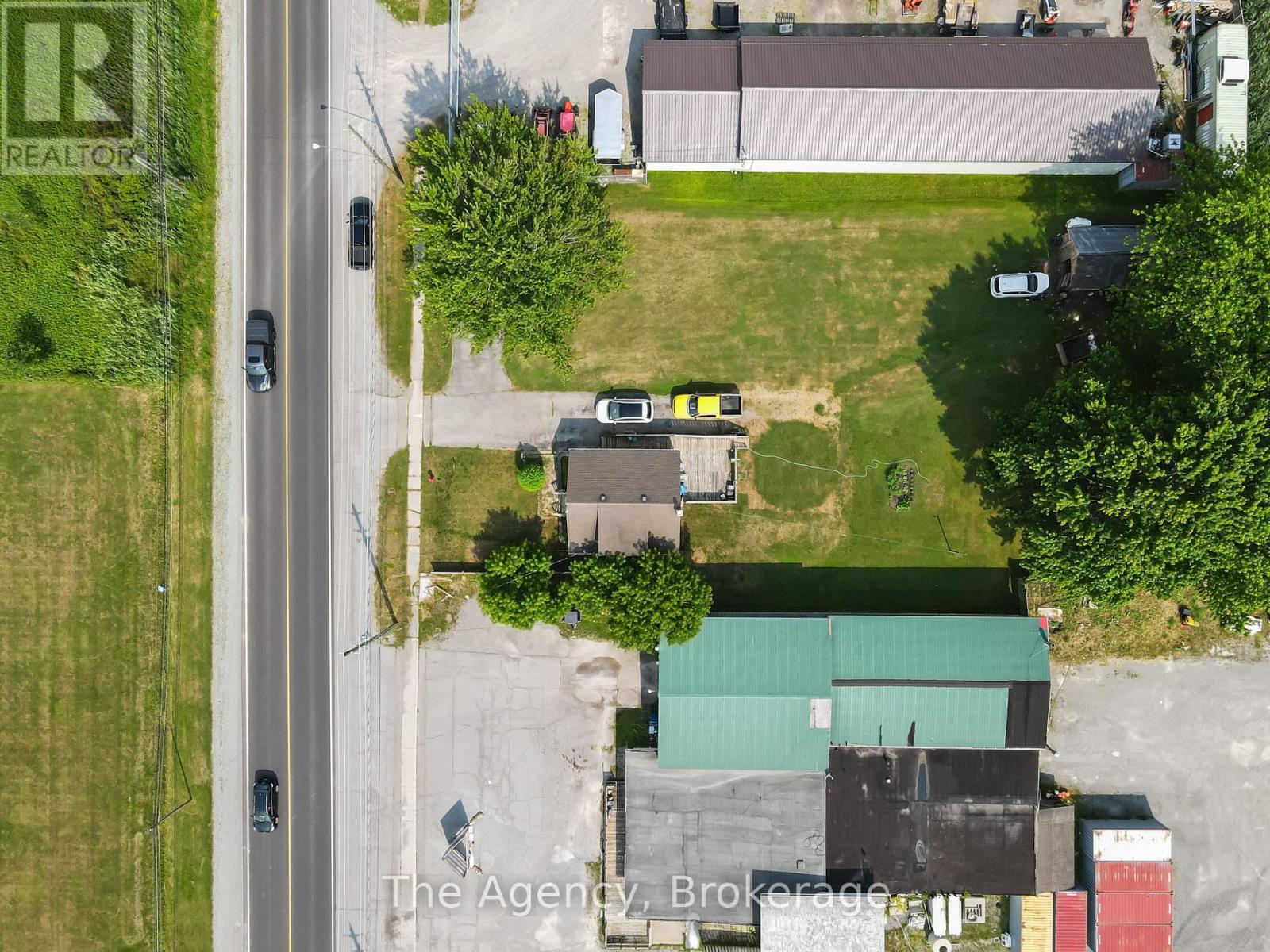 567 Killaly Street E, Port Colborne, Ontario  L3K 2J8 - Photo 4 - X12289574