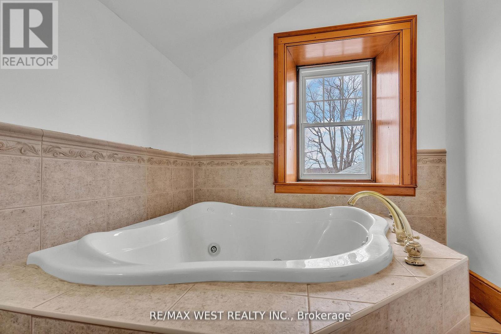 1802 Regional Road, Cambridge, Ontario  N0B 2J0 - Photo 34 - X12289039