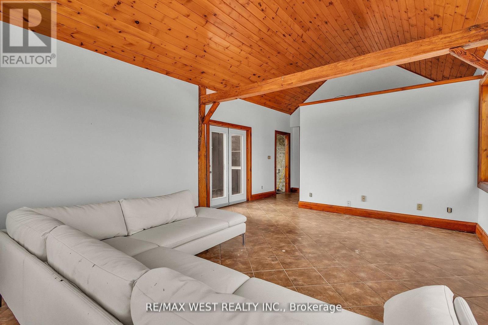 1802 Regional Road, Cambridge, Ontario  N0B 2J0 - Photo 30 - X12289039