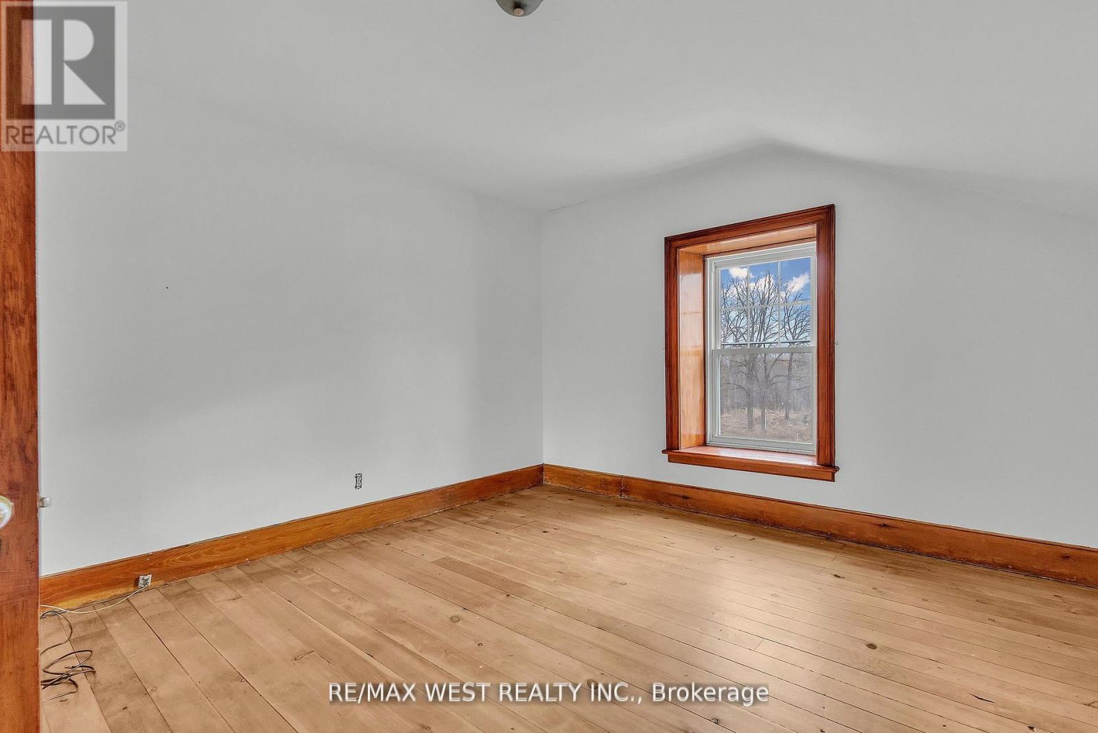 1802 Regional Road, Cambridge, Ontario  N0B 2J0 - Photo 35 - X12289039