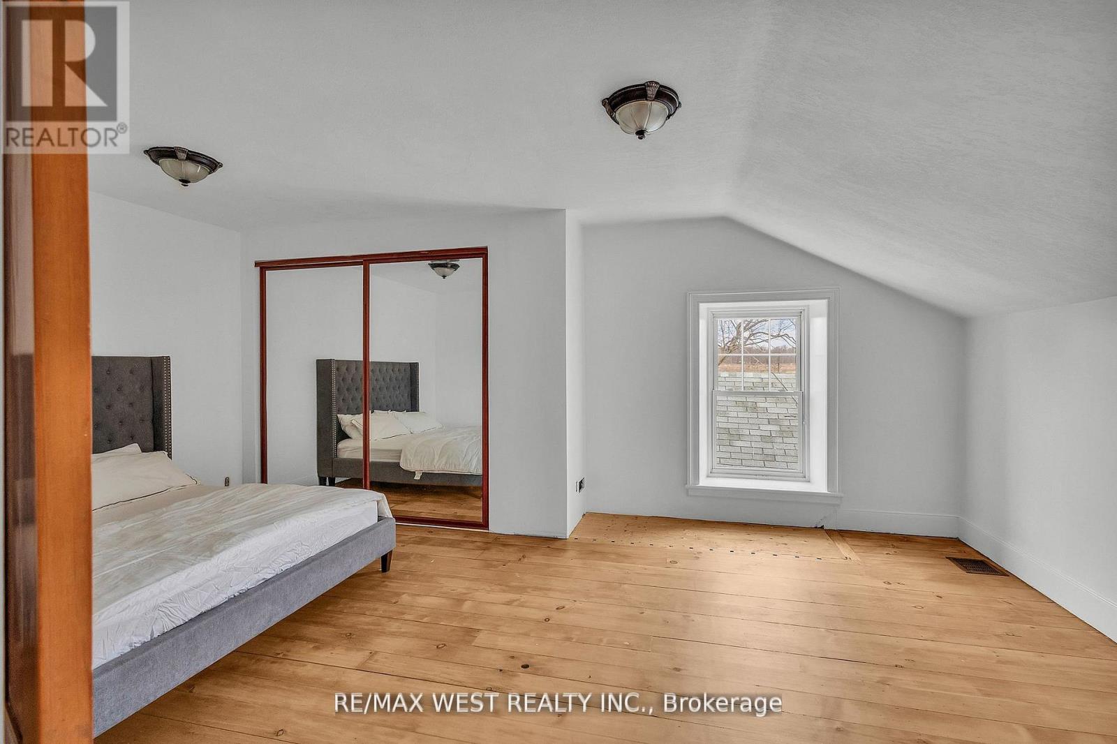 1802 Regional Road, Cambridge, Ontario  N0B 2J0 - Photo 36 - X12289039