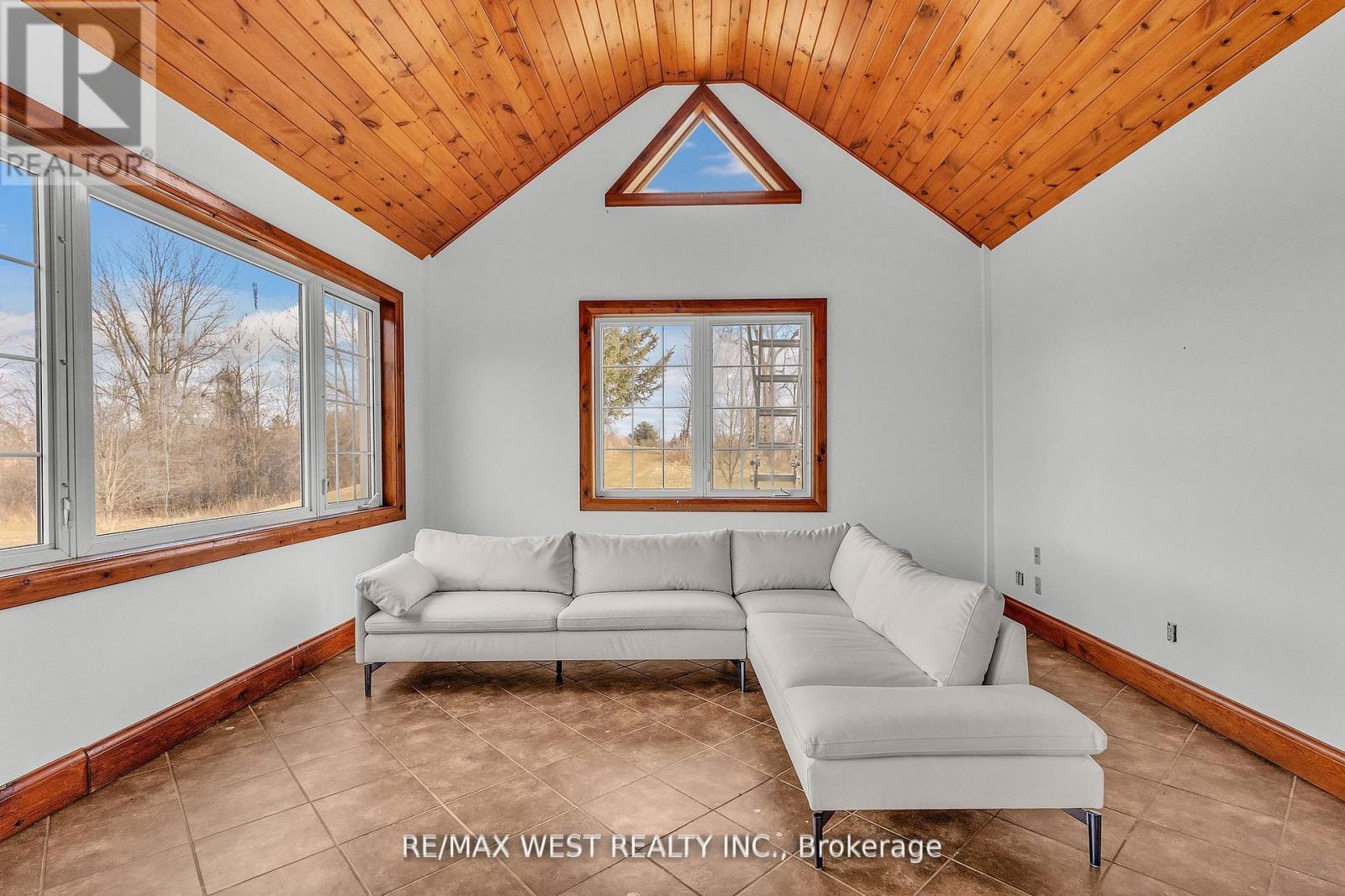 1802 Regional Road, Cambridge, Ontario  N0B 2J0 - Photo 29 - X12289039