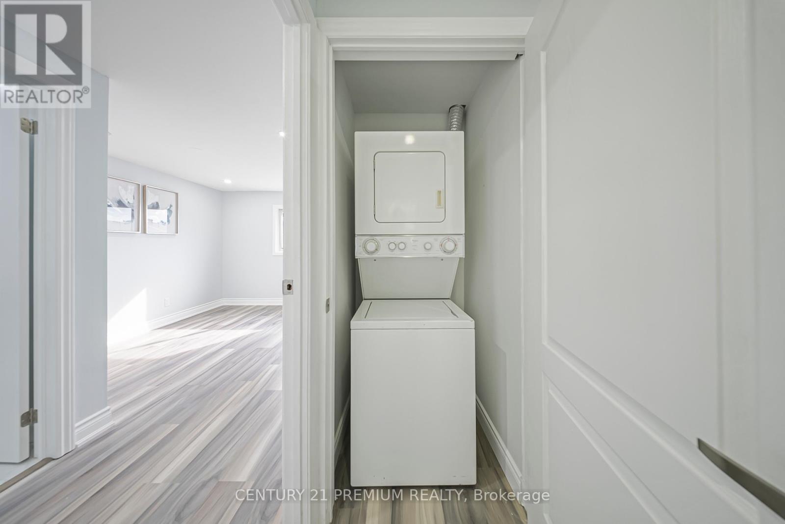 3 Garland Court, Brampton, Ontario  L6S 2E3 - Photo 24 - W12289477