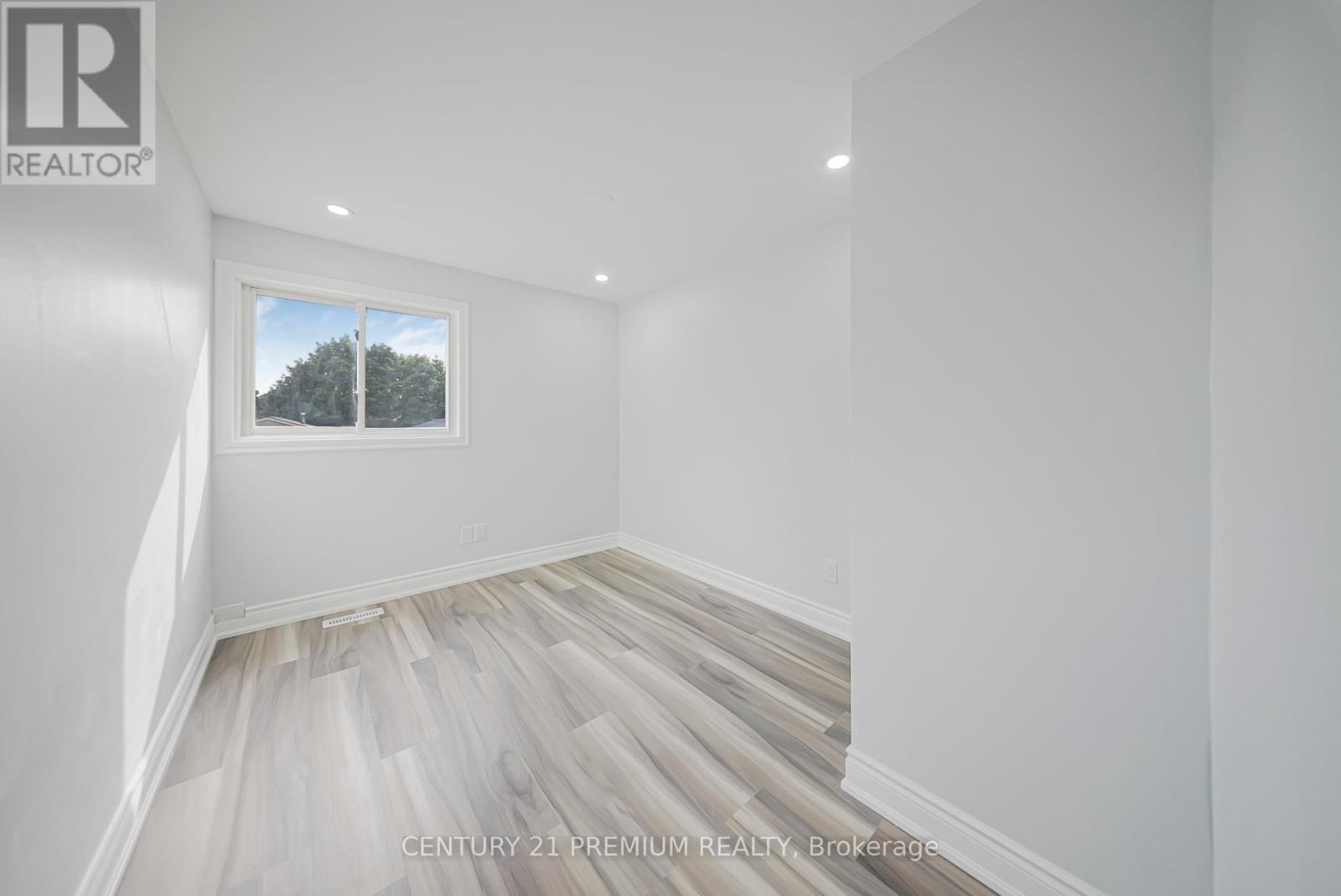 3 Garland Court, Brampton, Ontario  L6S 2E3 - Photo 31 - W12289477