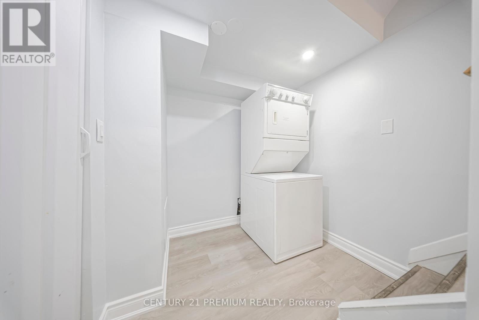 3 Garland Court, Brampton, Ontario  L6S 2E3 - Photo 38 - W12289477
