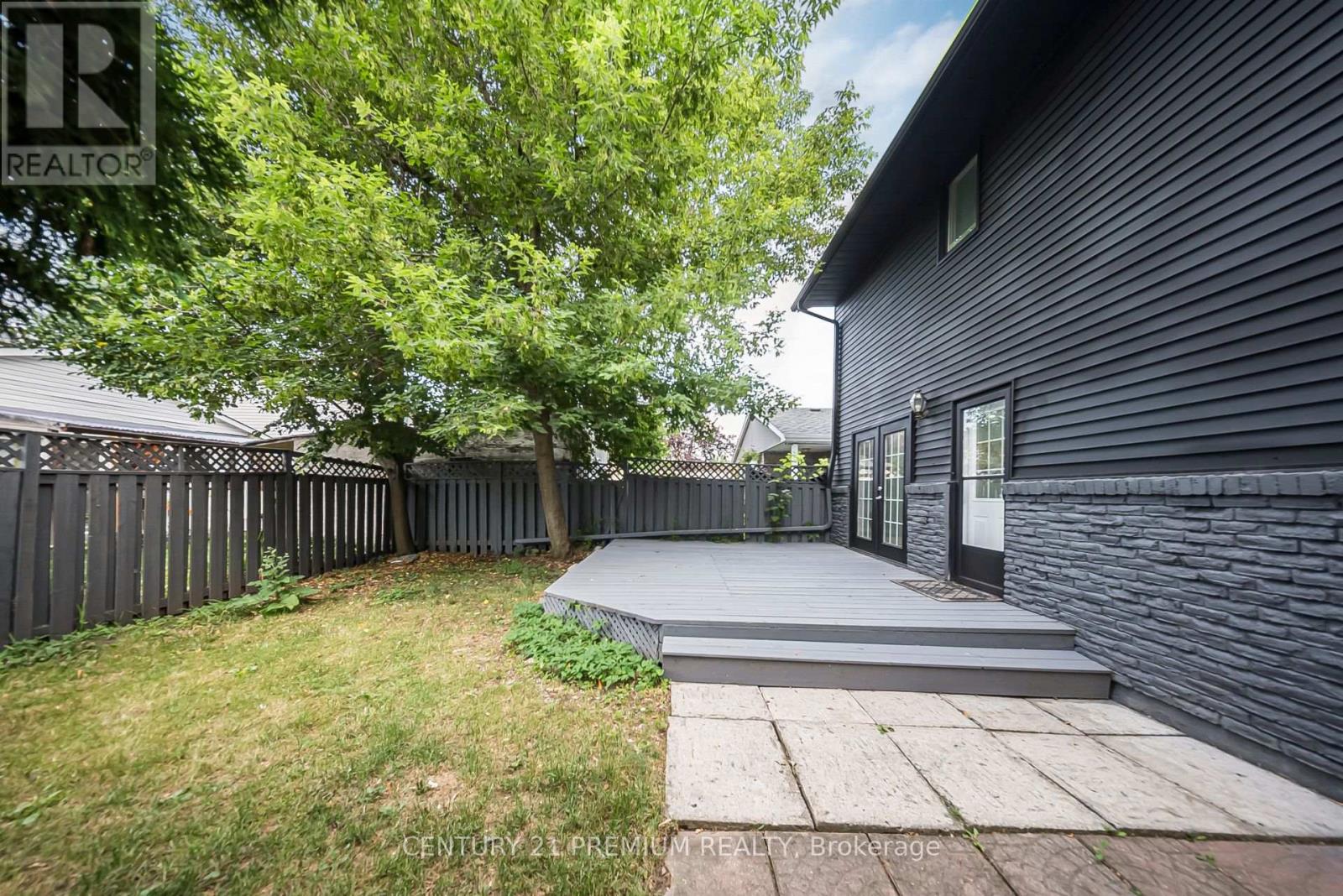 3 Garland Court, Brampton, Ontario  L6S 2E3 - Photo 45 - W12289477