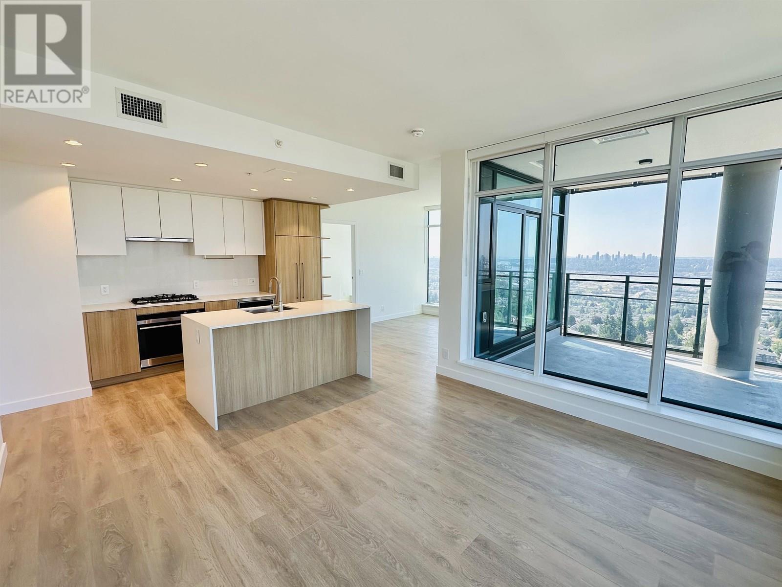 Property at 1604 505 NELSON STREET image 2
