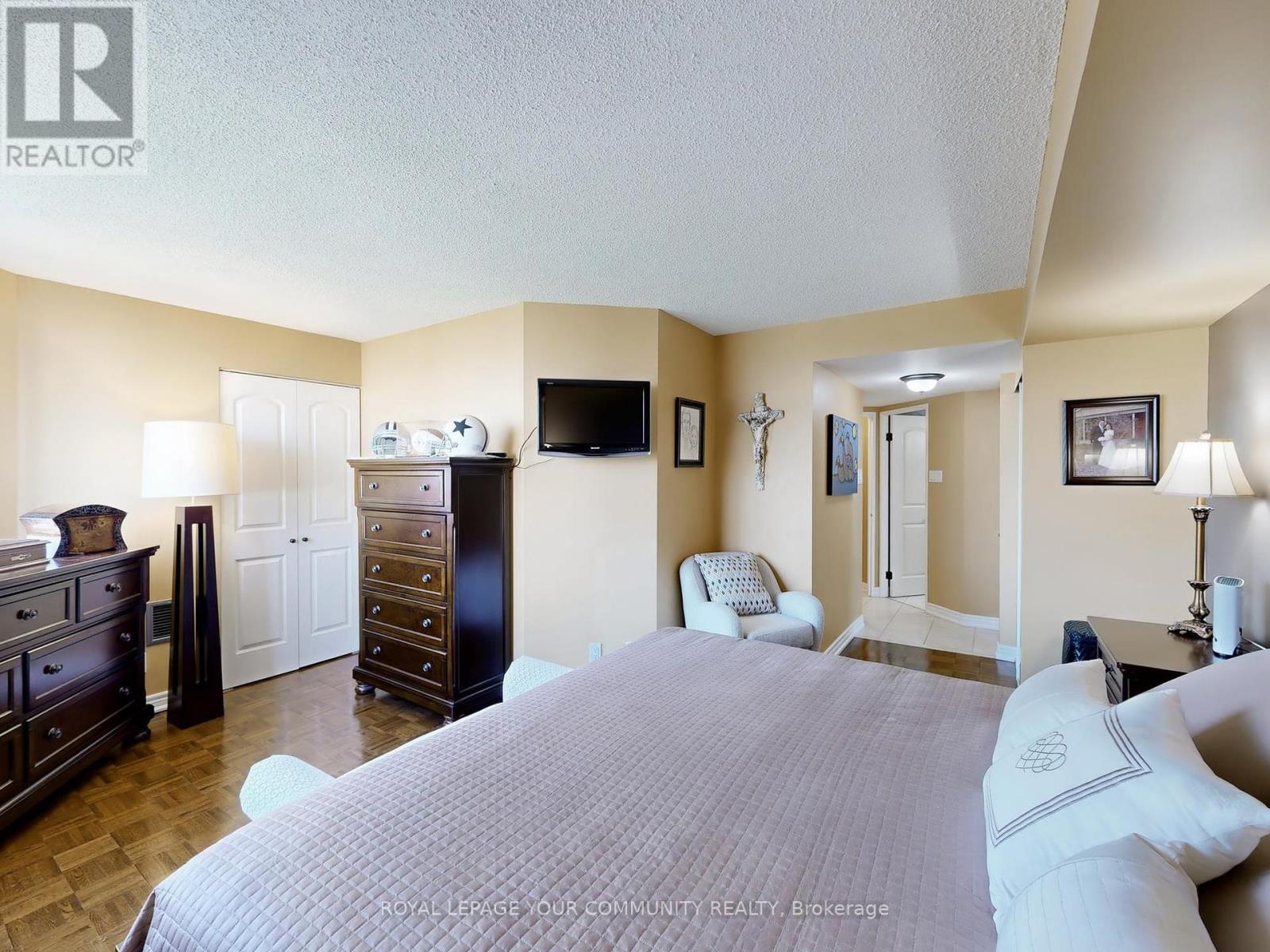 1611 - 61 Markbrook Lane, Toronto, Ontario  M9V 5E7 - Photo 18 - W12289290