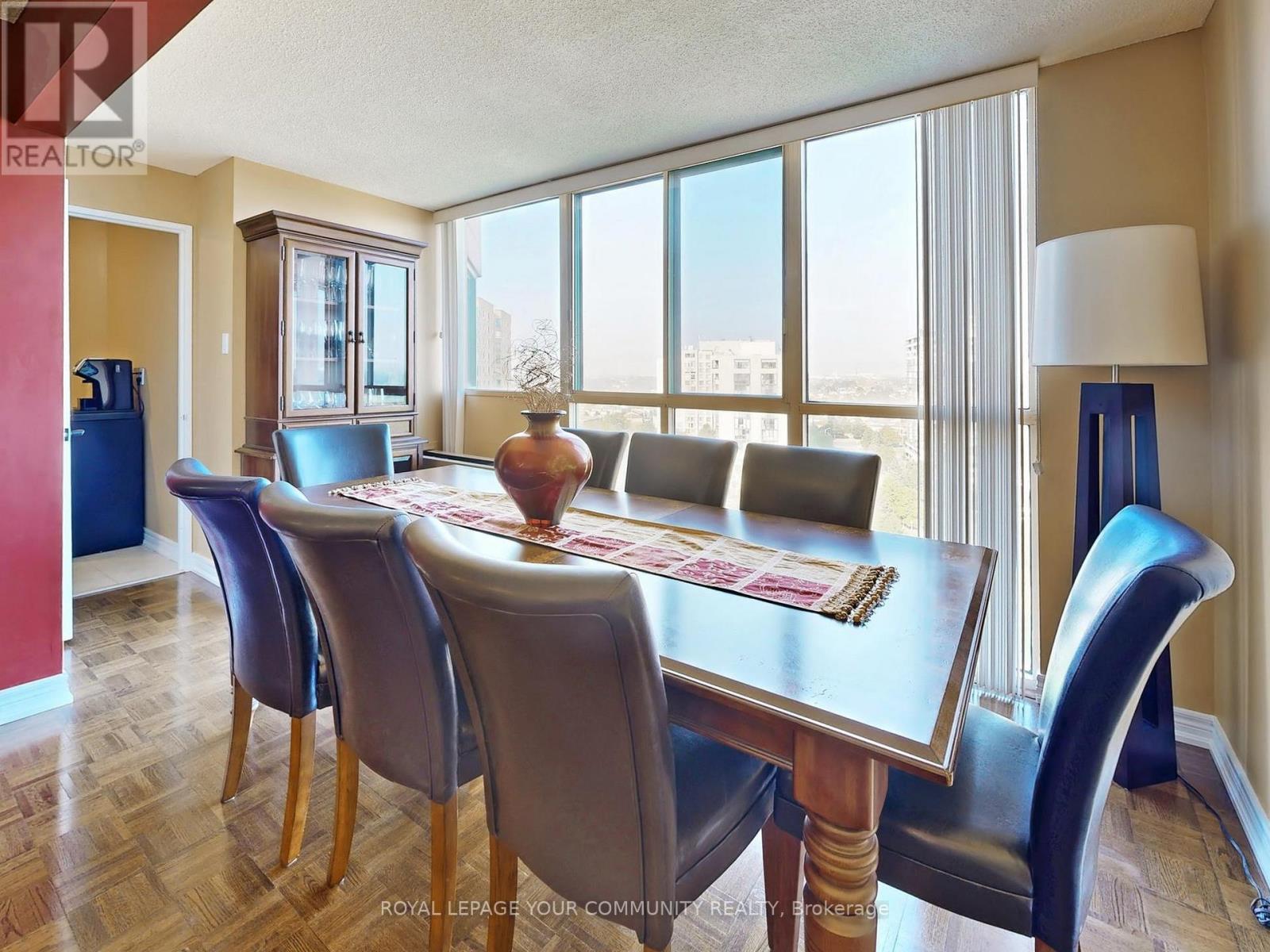 1611 - 61 Markbrook Lane, Toronto, Ontario  M9V 5E7 - Photo 9 - W12289290