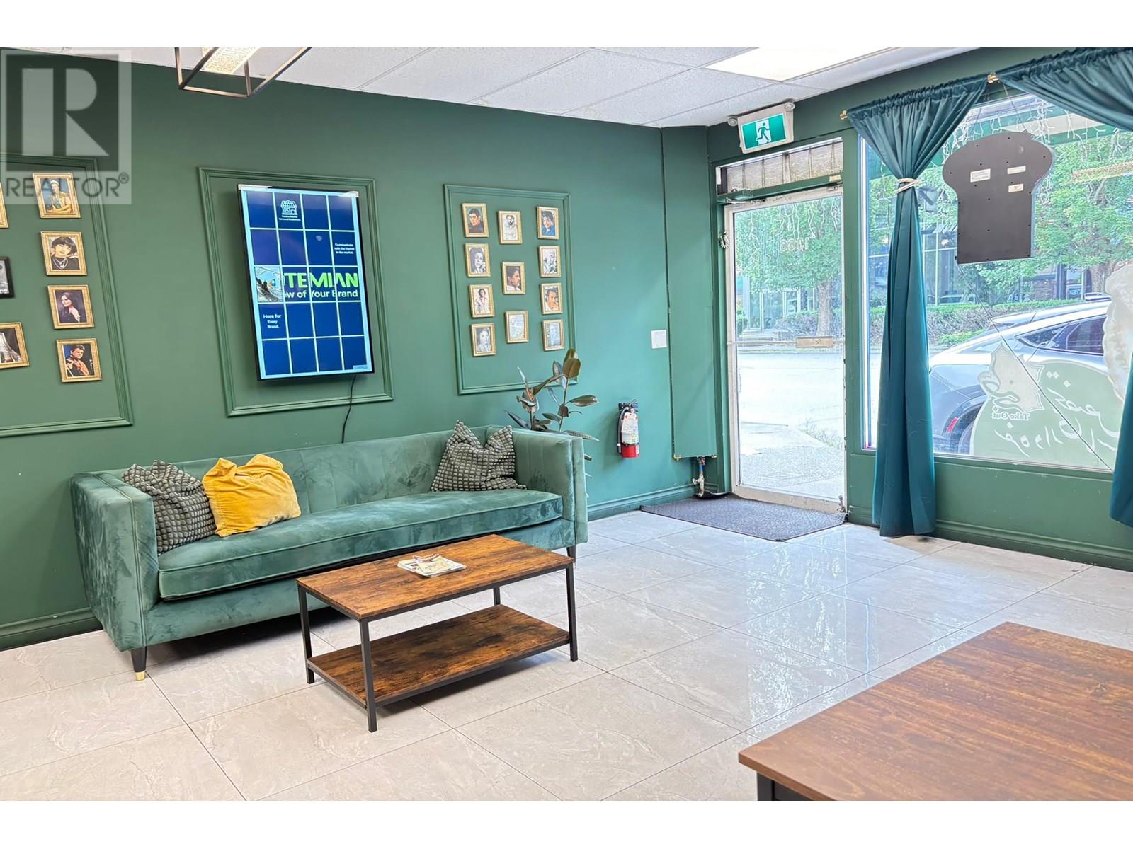Property at 1366 MARINE DRIVE image 5