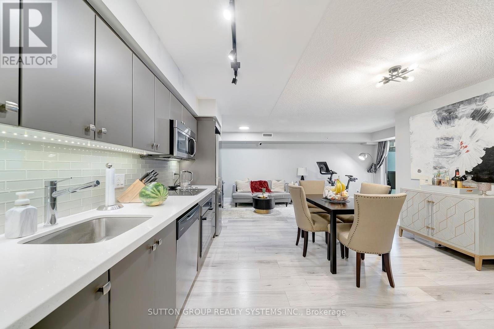 Property at 421 - 565 WILSON AVENUE image 4