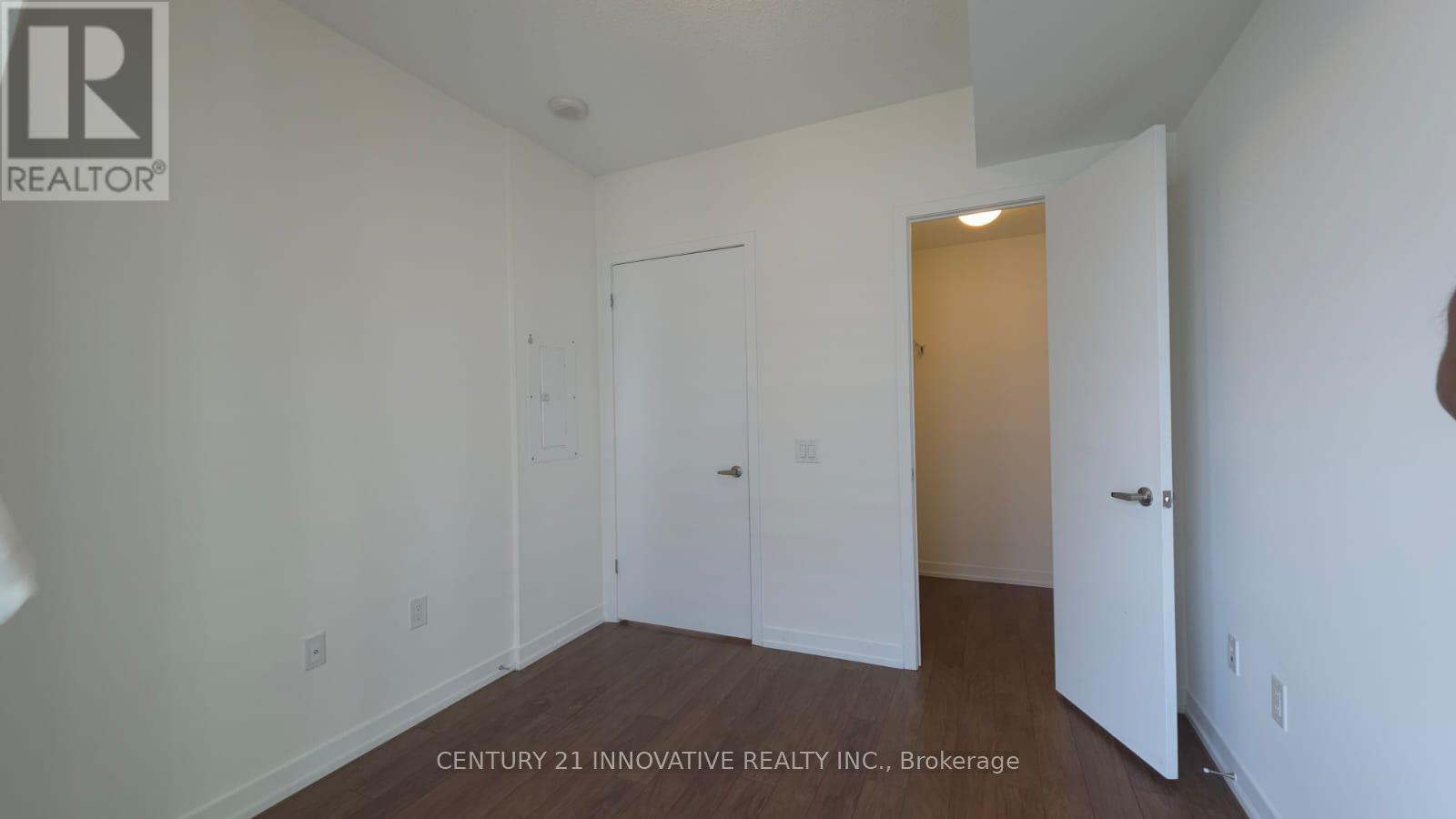 801 - 2560 Eglinton Avenue W, Mississauga, Ontario  L5M 0Y3 - Photo 6 - W12288851