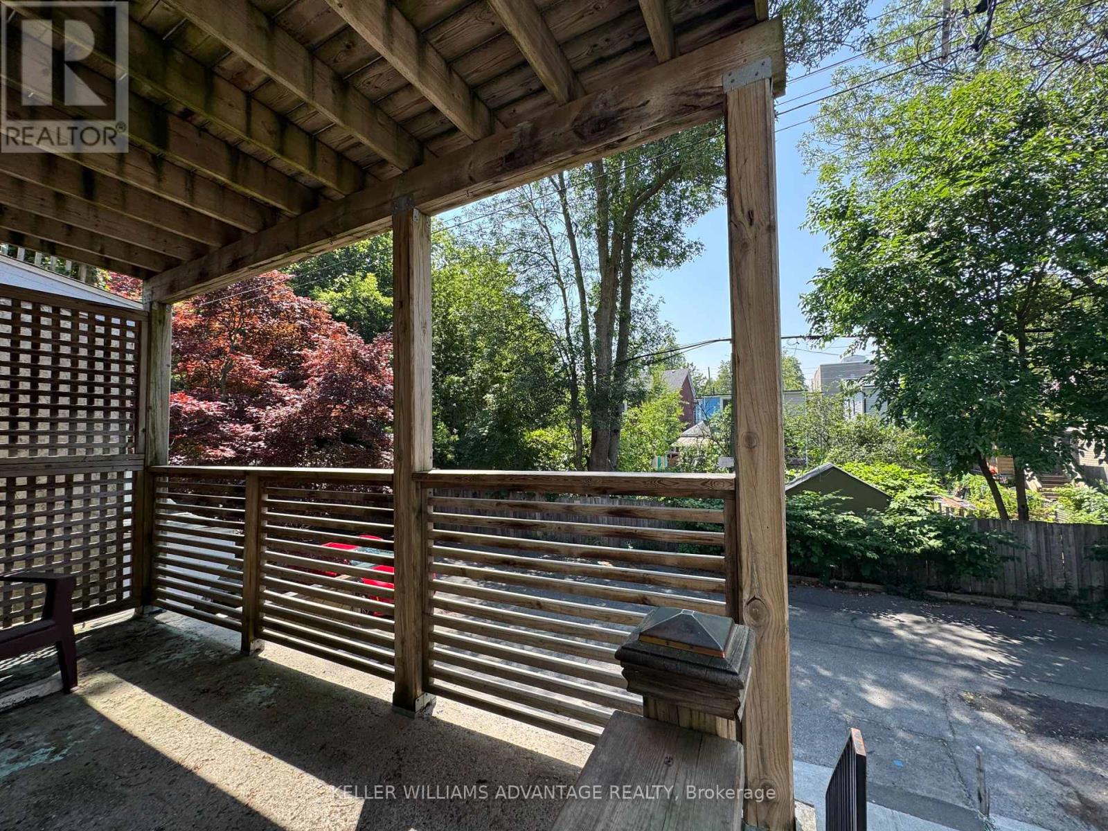 587 Craven Road, Toronto, Ontario  M4L 2Z6 - Photo 9 - E12289593