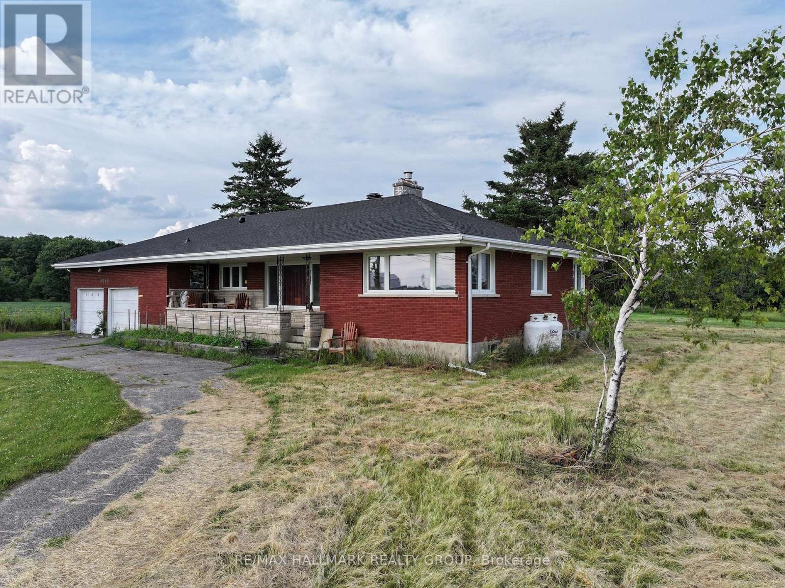 6050 Old Richmond Road, Ottawa, Ontario  K0A 2Z0 - Photo 3 - X12289643