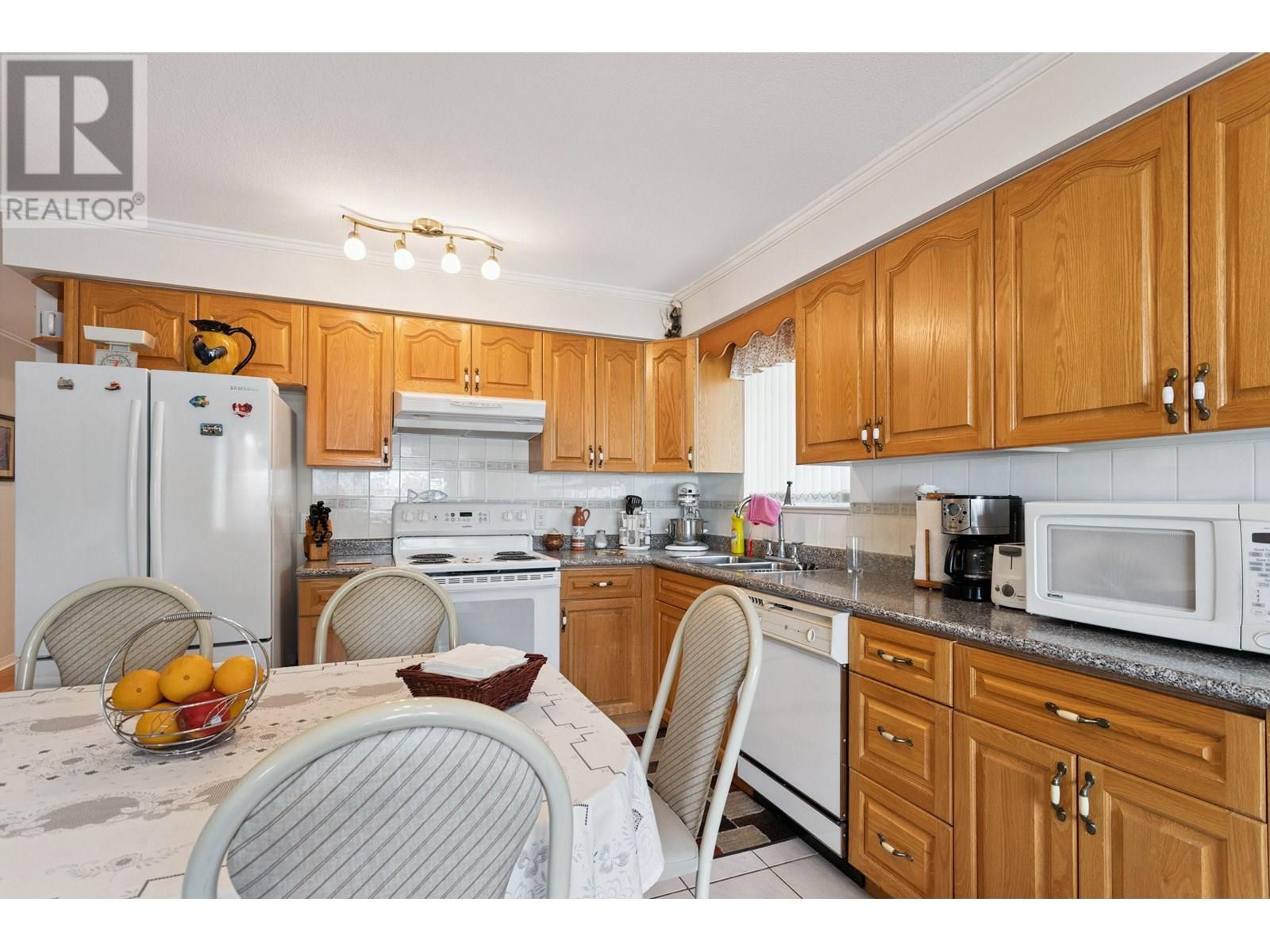 5889 Neville Street, Burnaby, British Columbia  V5J 2J3 - Photo 29 - R3027752