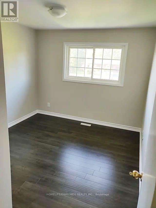 86 Glendale Avenue, St. Catharines (Glendale/glenridge), Ontario  L2T 2J5 - Photo 14 - X12289495