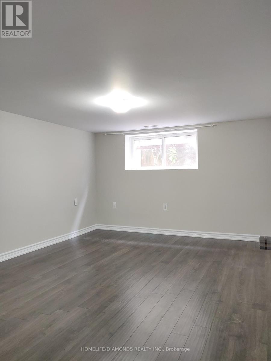 86 Glendale Avenue, St. Catharines (Glendale/glenridge), Ontario  L2T 2J5 - Photo 9 - X12289495