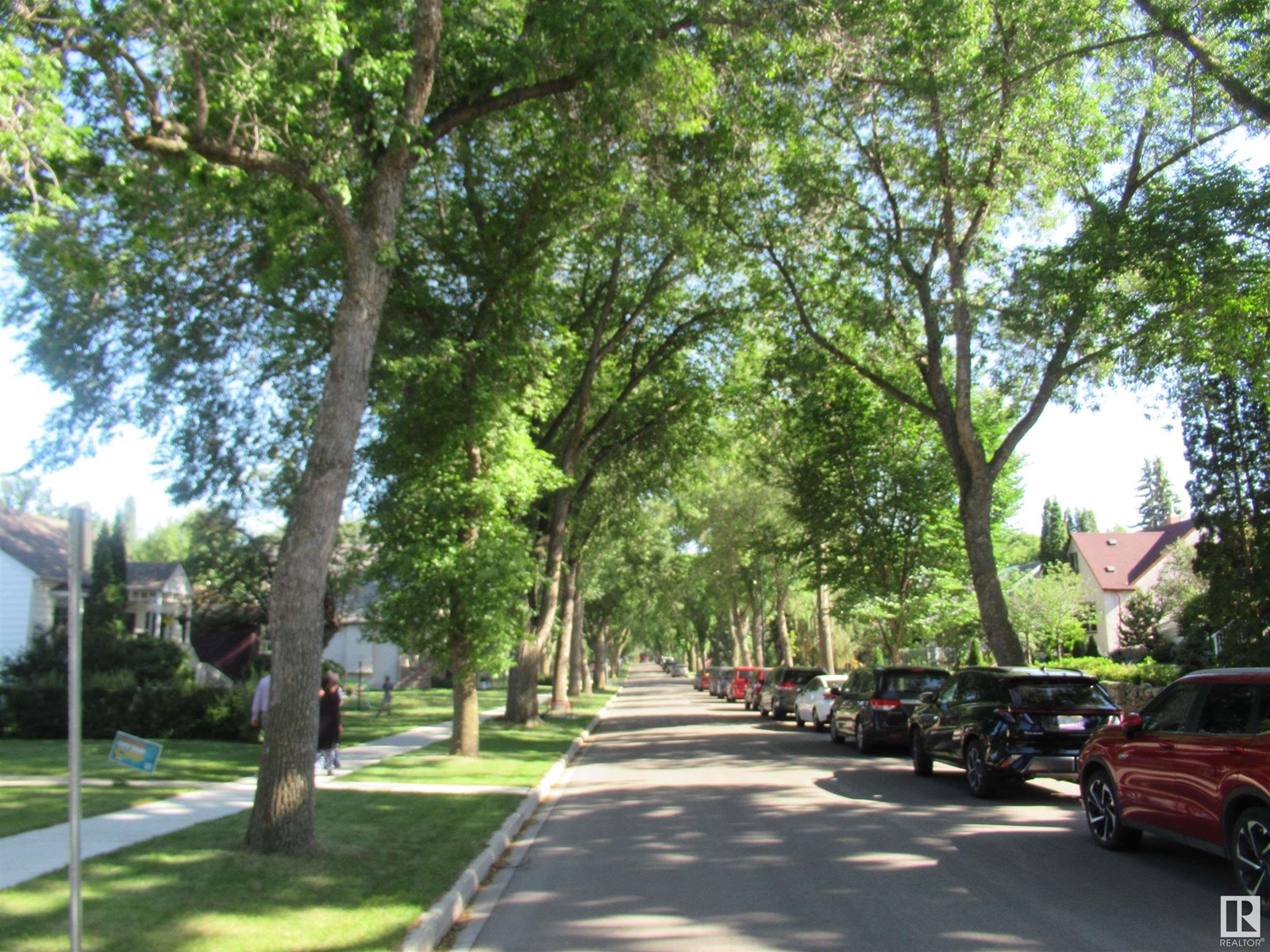 Property at 11435 63 ST NW image 3