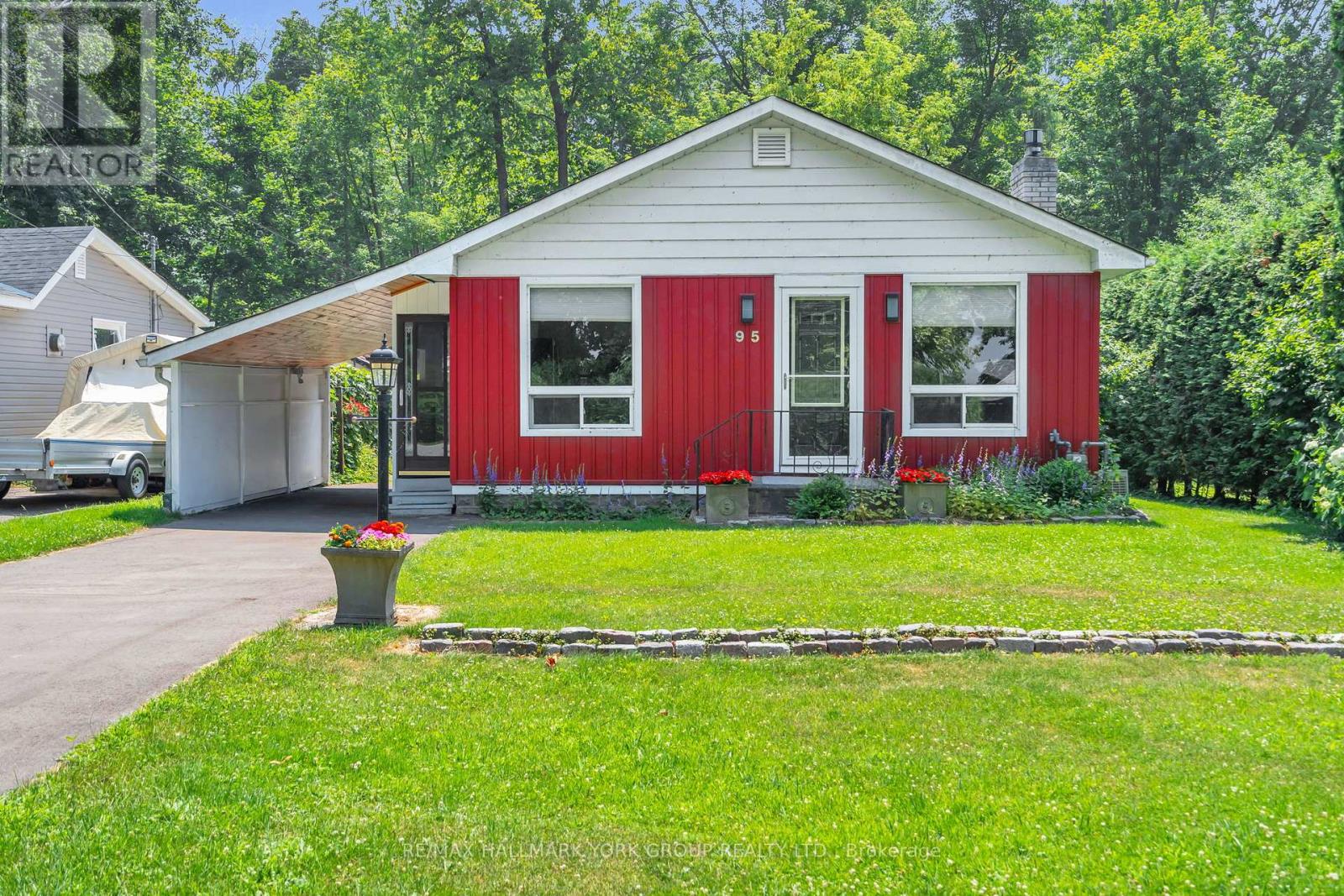 Property at 95 CLOVELLY COVE image 1