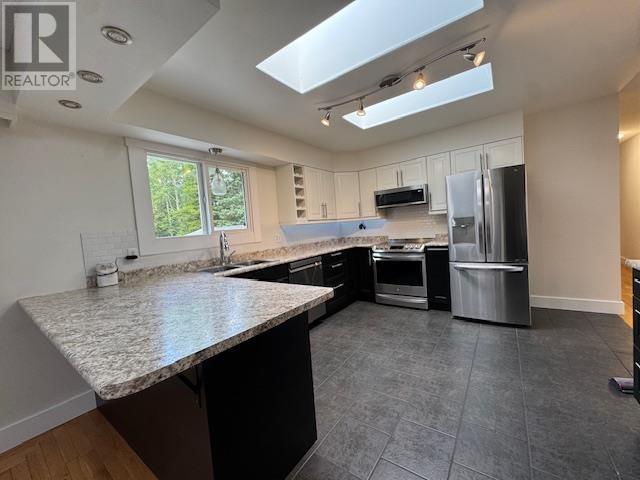 Property at 2892 MCGILL CRESCENT image 5