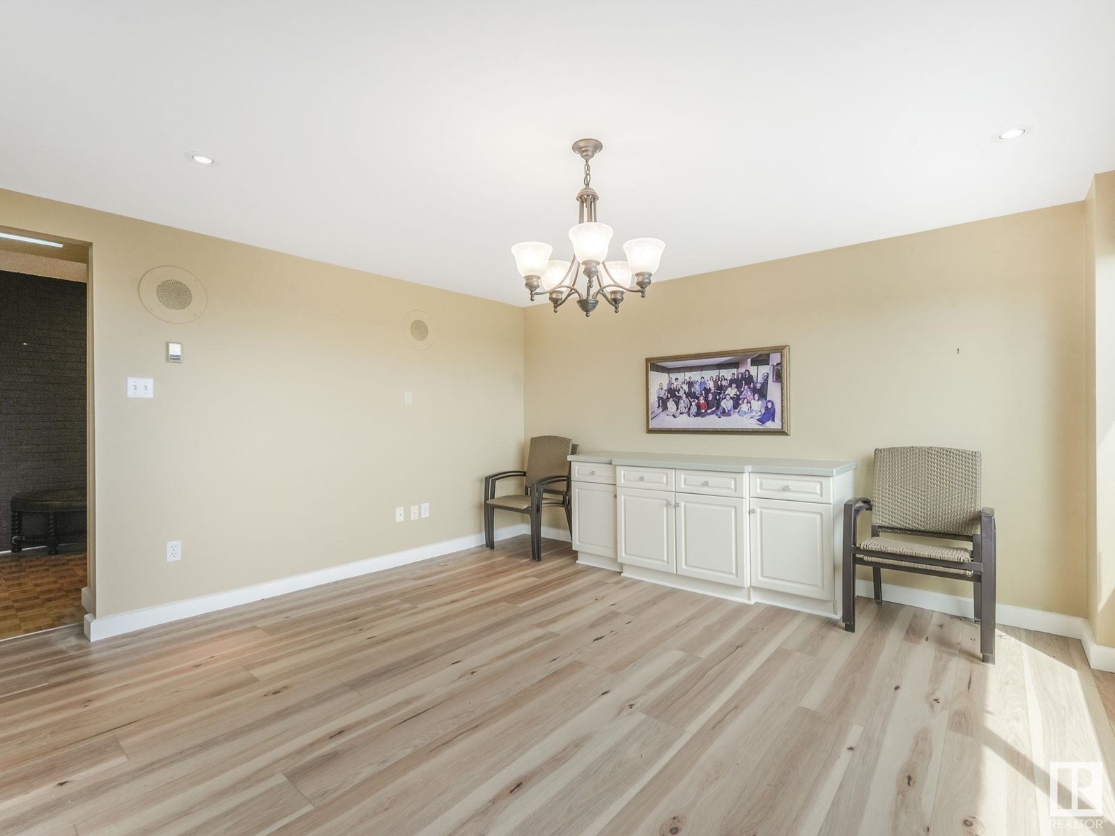 Property at #1902 9929 SASKATCHEWAN DR NW image 5