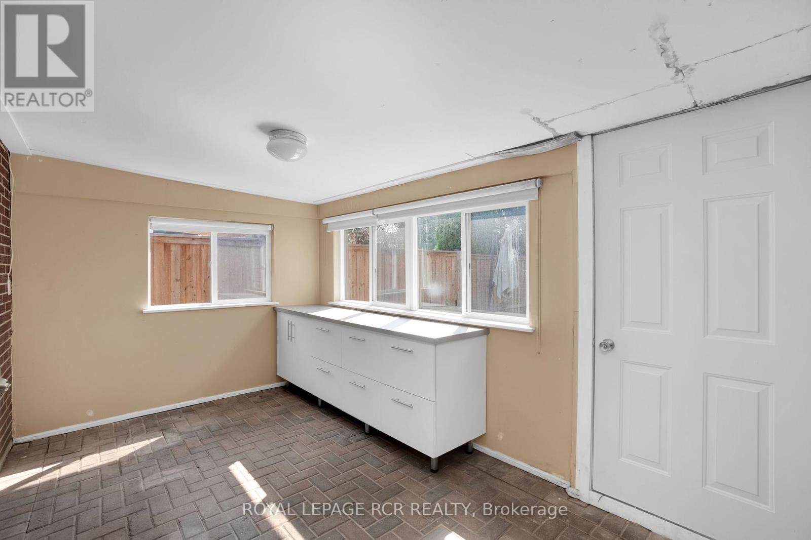 273 Newlove Drive, Caledon, Ontario  L7E 2A2 - Photo 15 - W12289642