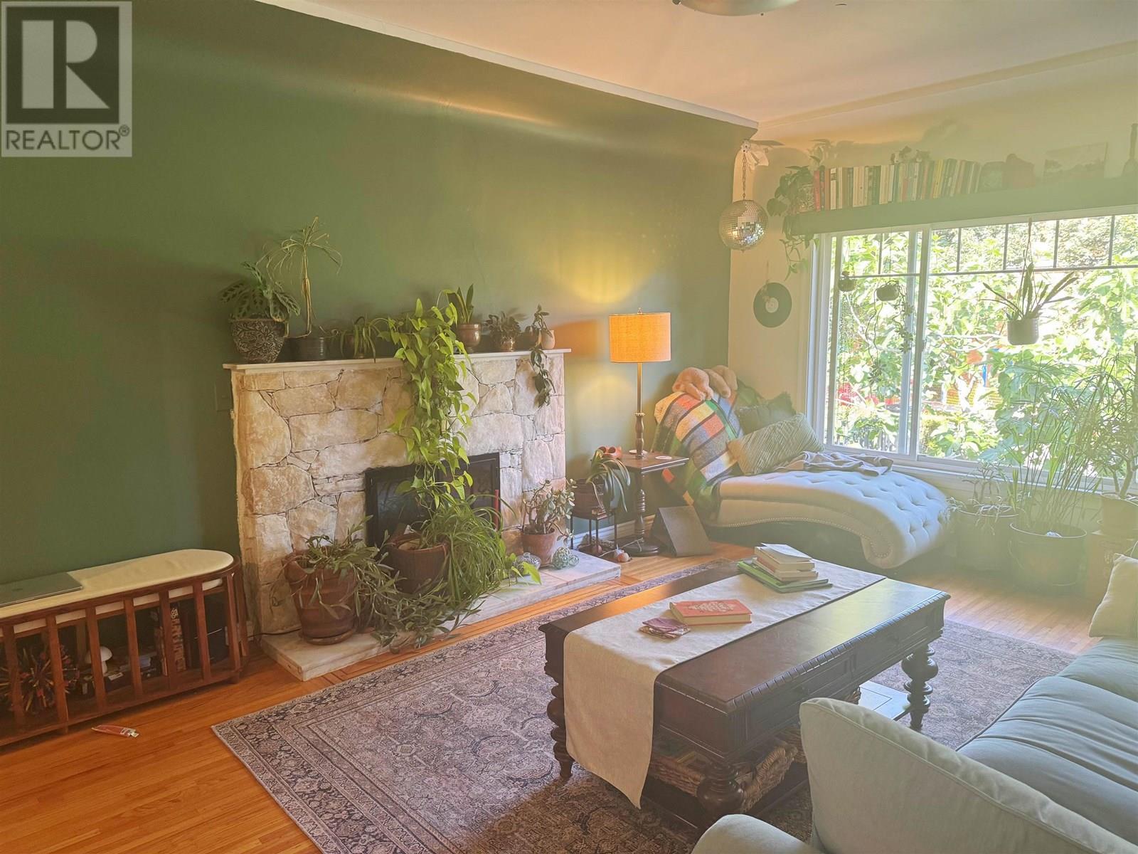 5569 Culloden Street, Vancouver, British Columbia  V5W 3R9 - Photo 2 - R3027776