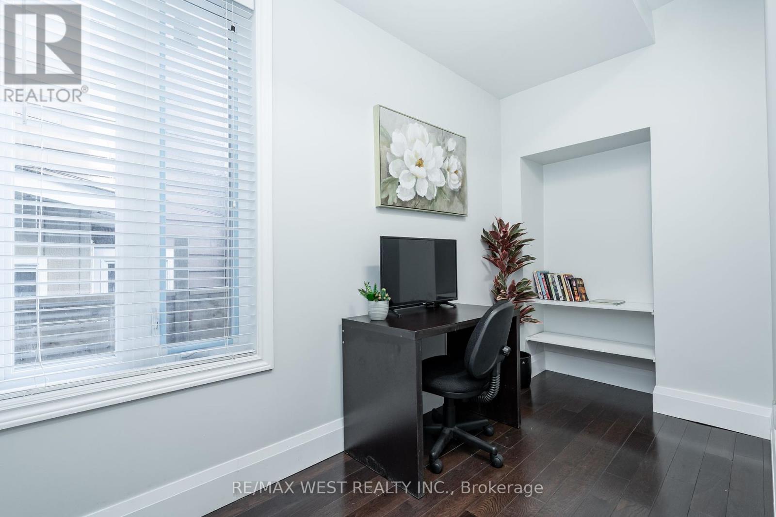 540 Dufferin Street, Toronto (Little Portugal), Ontario  M6K 2A7 - Photo 12 - C12289666